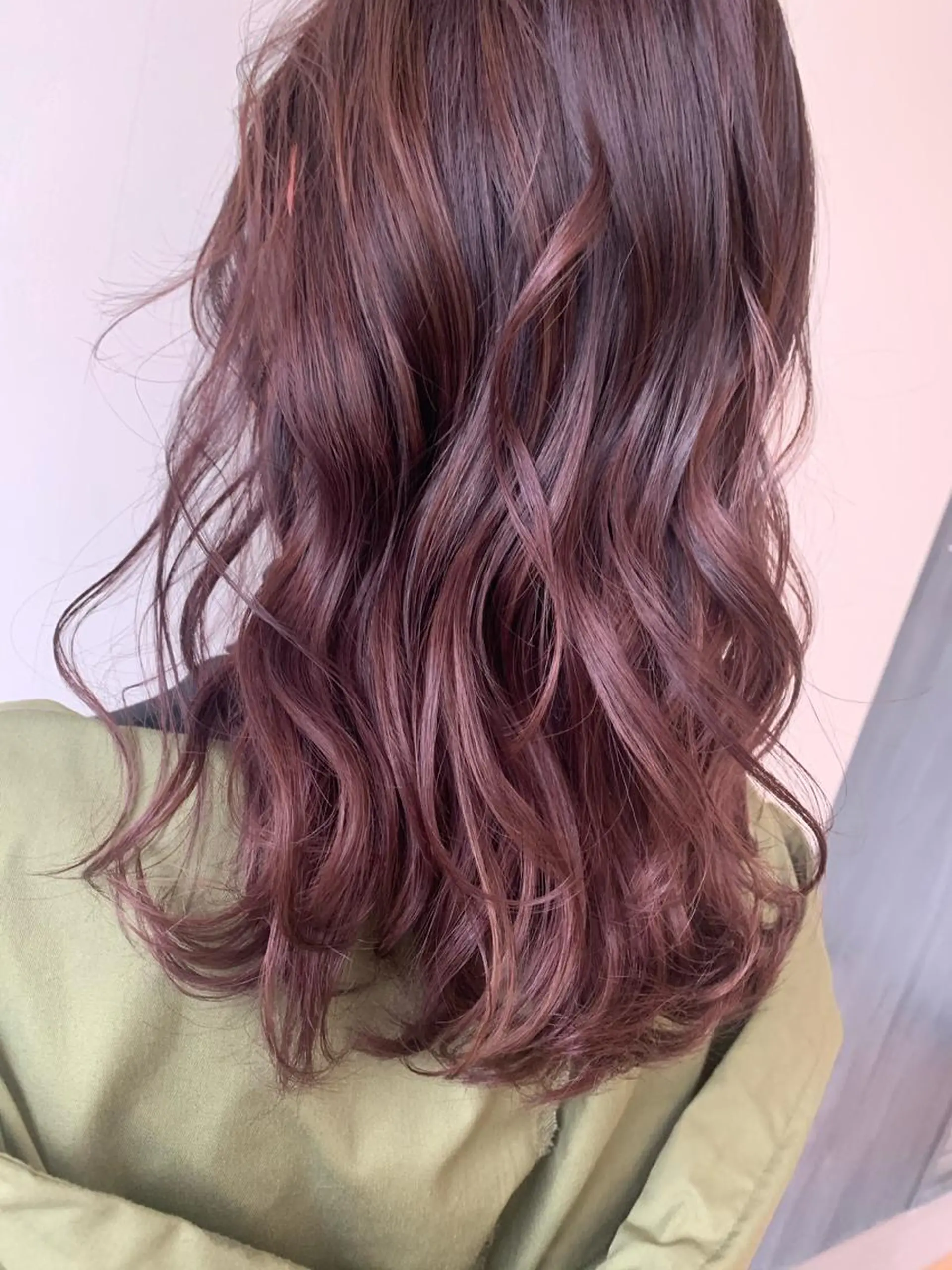 セミロング 福田 美波のヘアスタイル