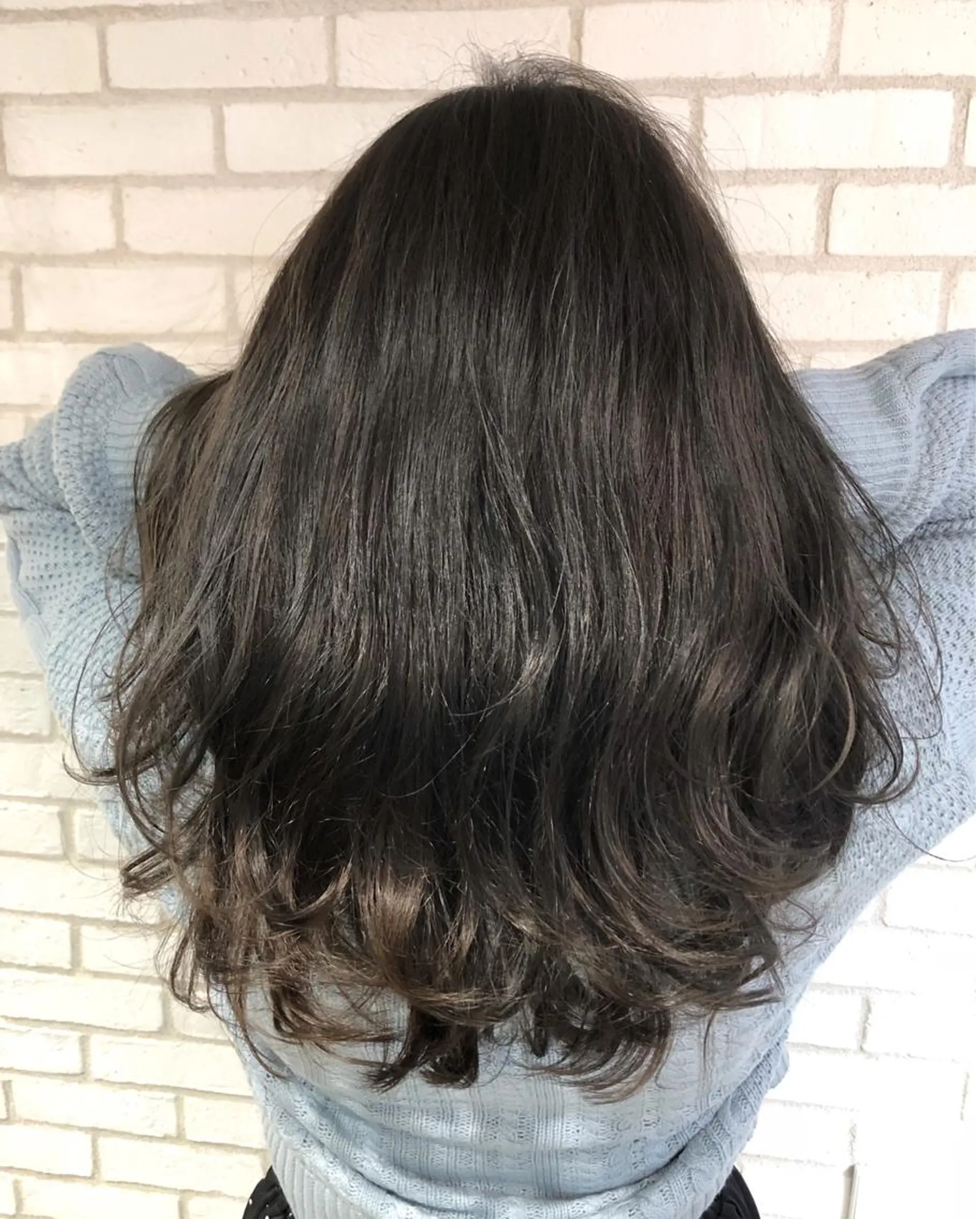 ロング カラー 小島 侑衣のヘアスタイル