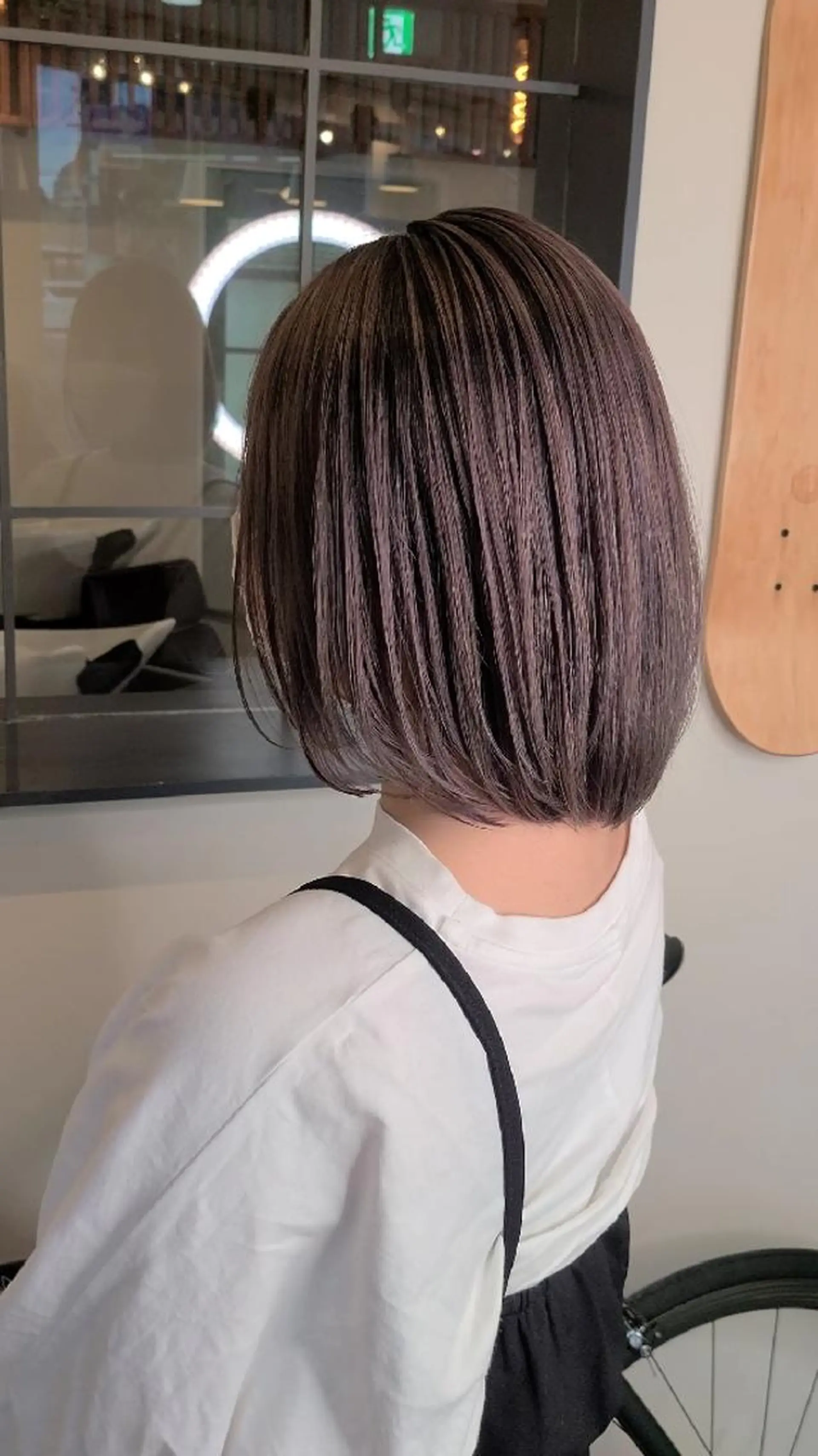 ミディアム カラー バレイヤージュ ラベンダーカラー レイヤーカット ヘアカラー トリートメント ブリーチカラー🌈 嘉名 真樹のヘアスタイル