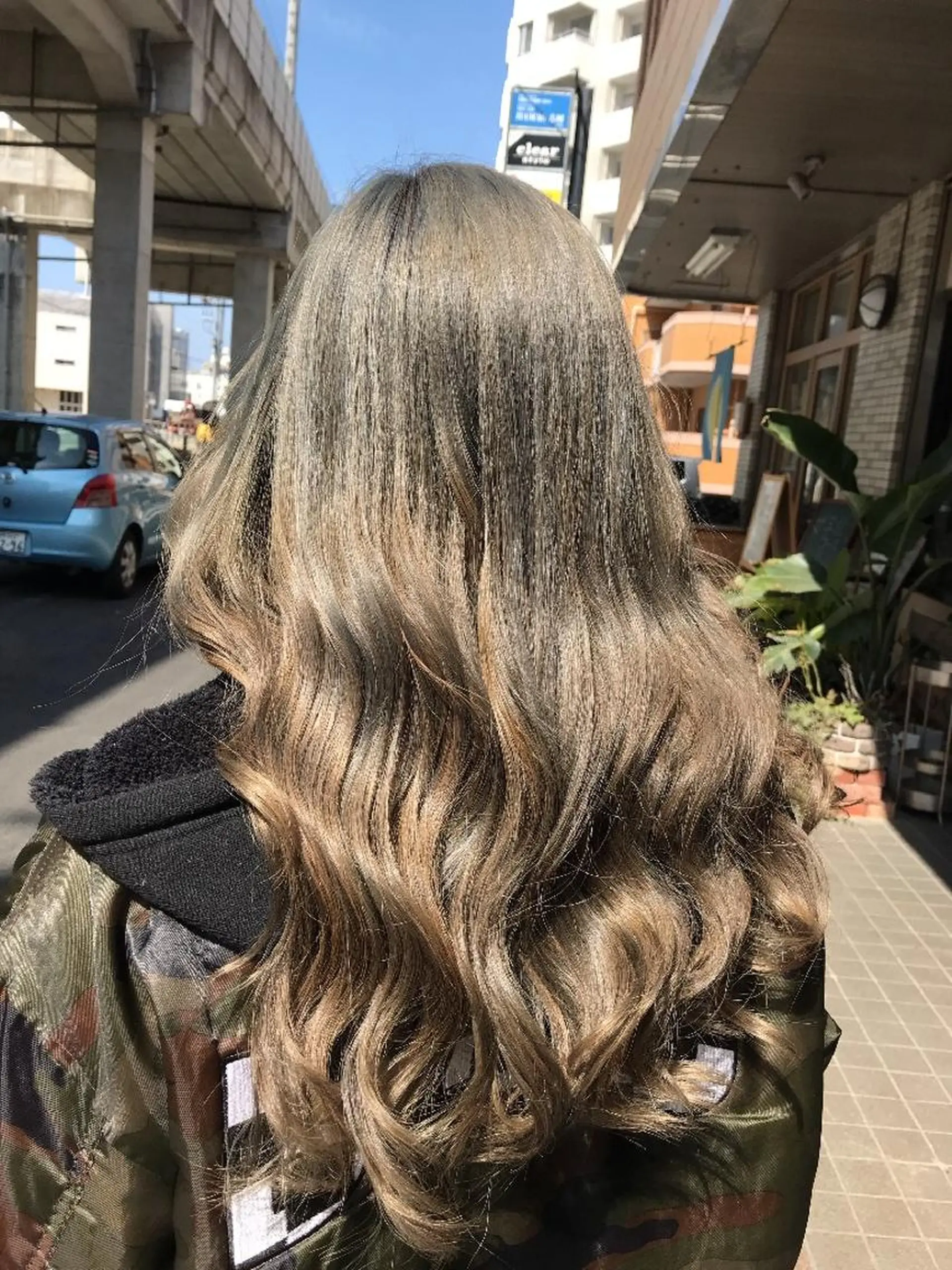 ロング カラー カット トリートメント 前之園 ひかるのヘアスタイル