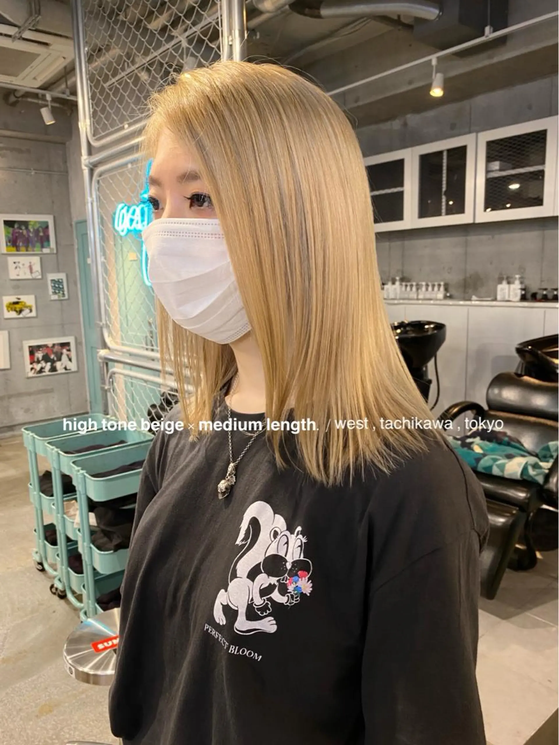 ミディアム カラー アッシュ ベージュカラー ブリーチ ケアブリーチ ハイトーンカラー 竹嶌 健吾のヘアスタイル