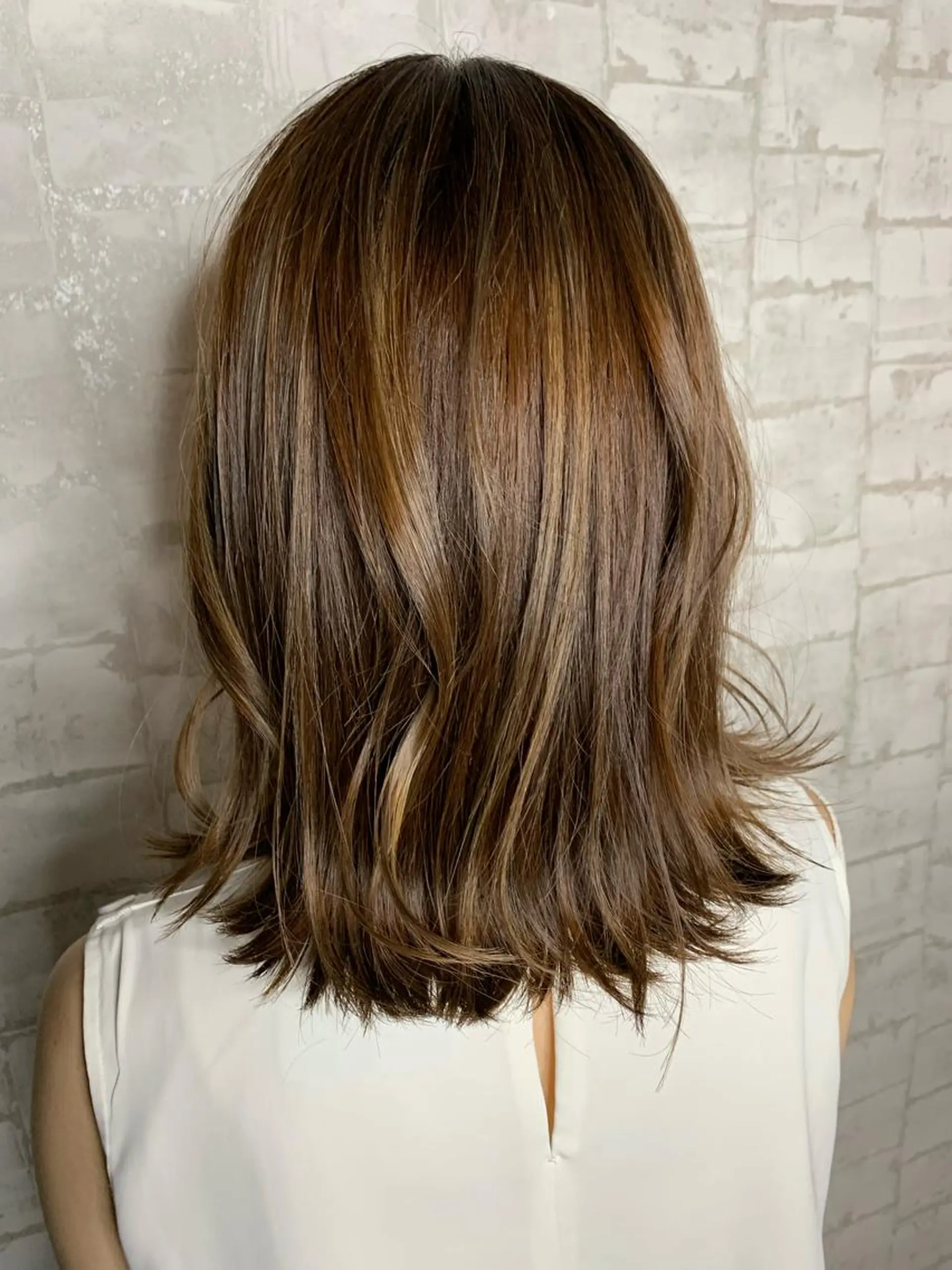 セミロング カラー 船津武俊 フナツタケトシのヘアスタイル