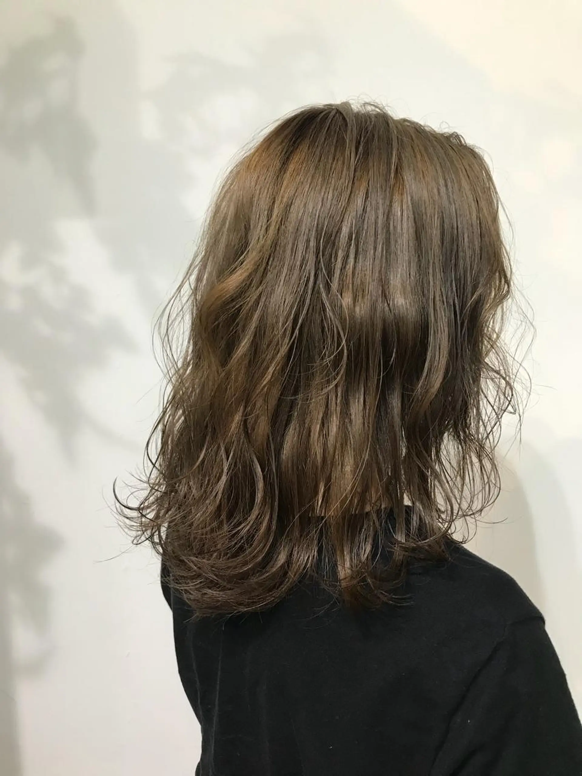 セミロング カラー ベージュカラー ミルクティーベージュ ヘアカラー トリートメント レイヤー/顔周り /AKARIのヘアスタイル