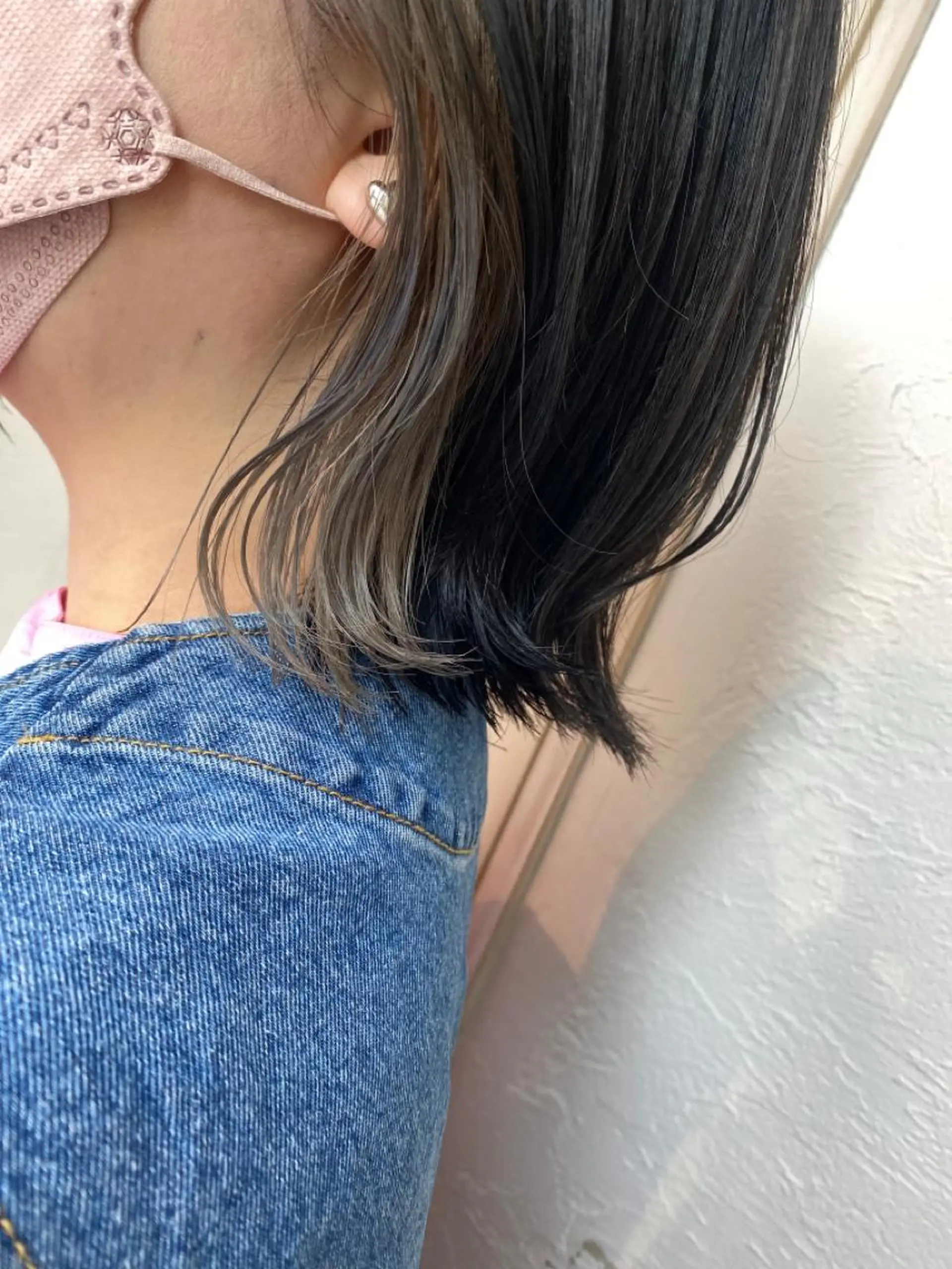 ミディアム カラー シルバー 🍑もも 🍑のヘアスタイル