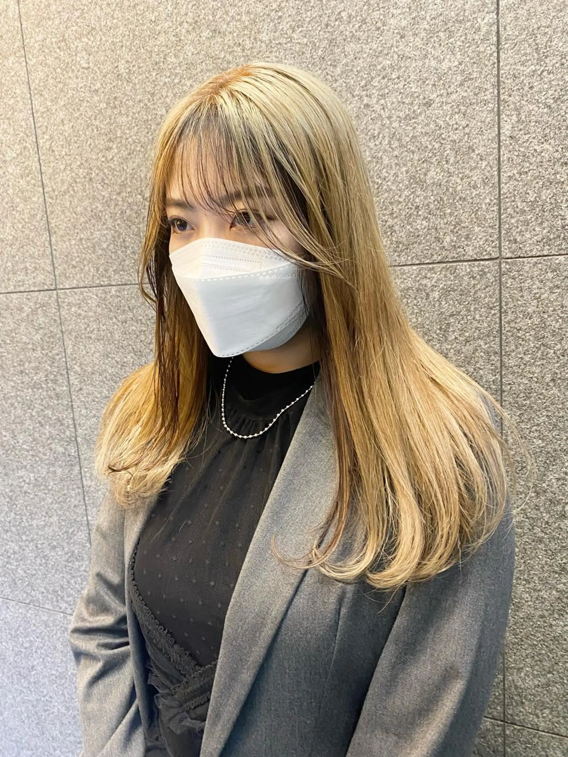 セミロング デザインカラー/ボブ ブリーチカラー/ユリのヘアスタイル