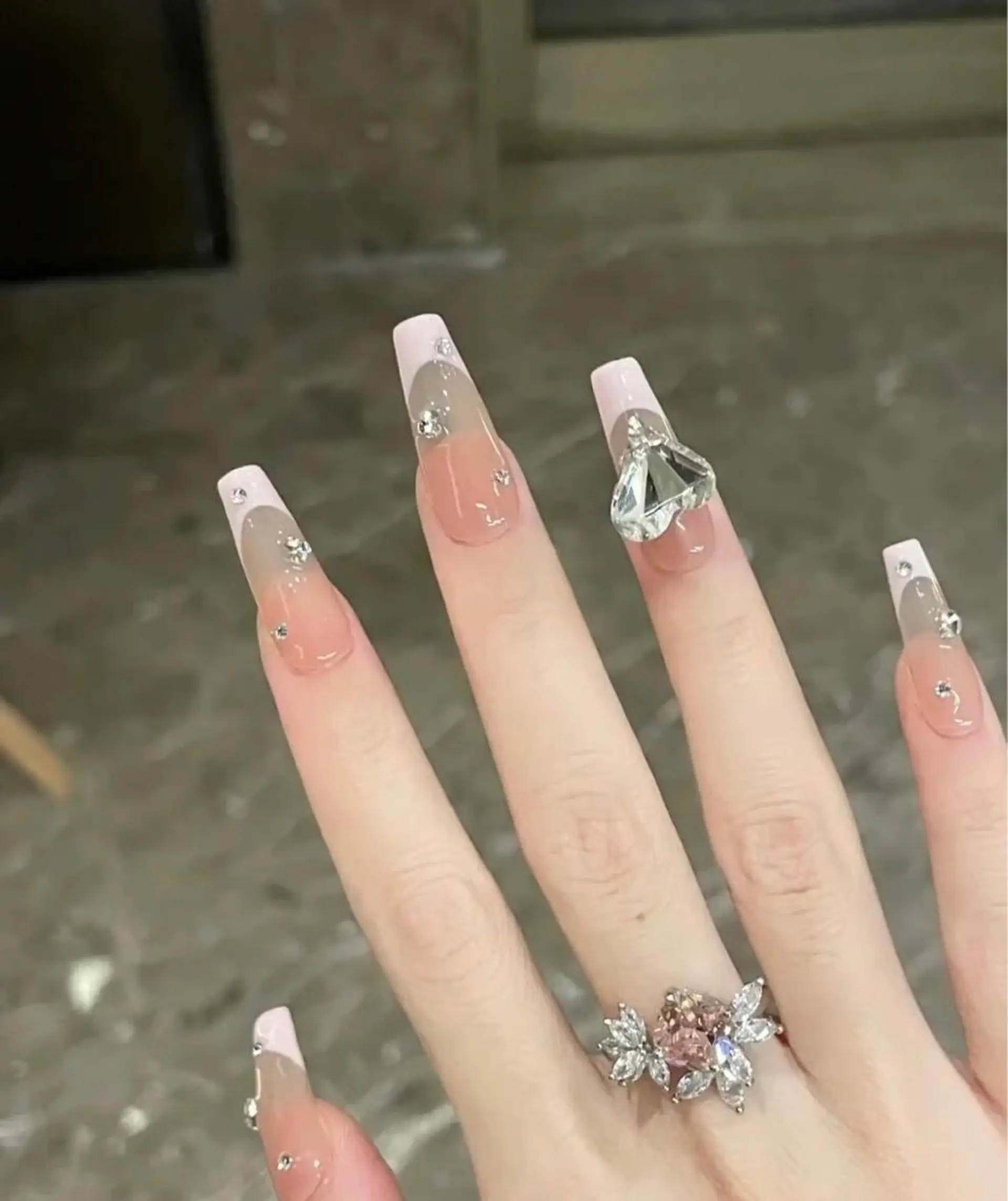 ネイル シーシー ネイルのネイルデザイン