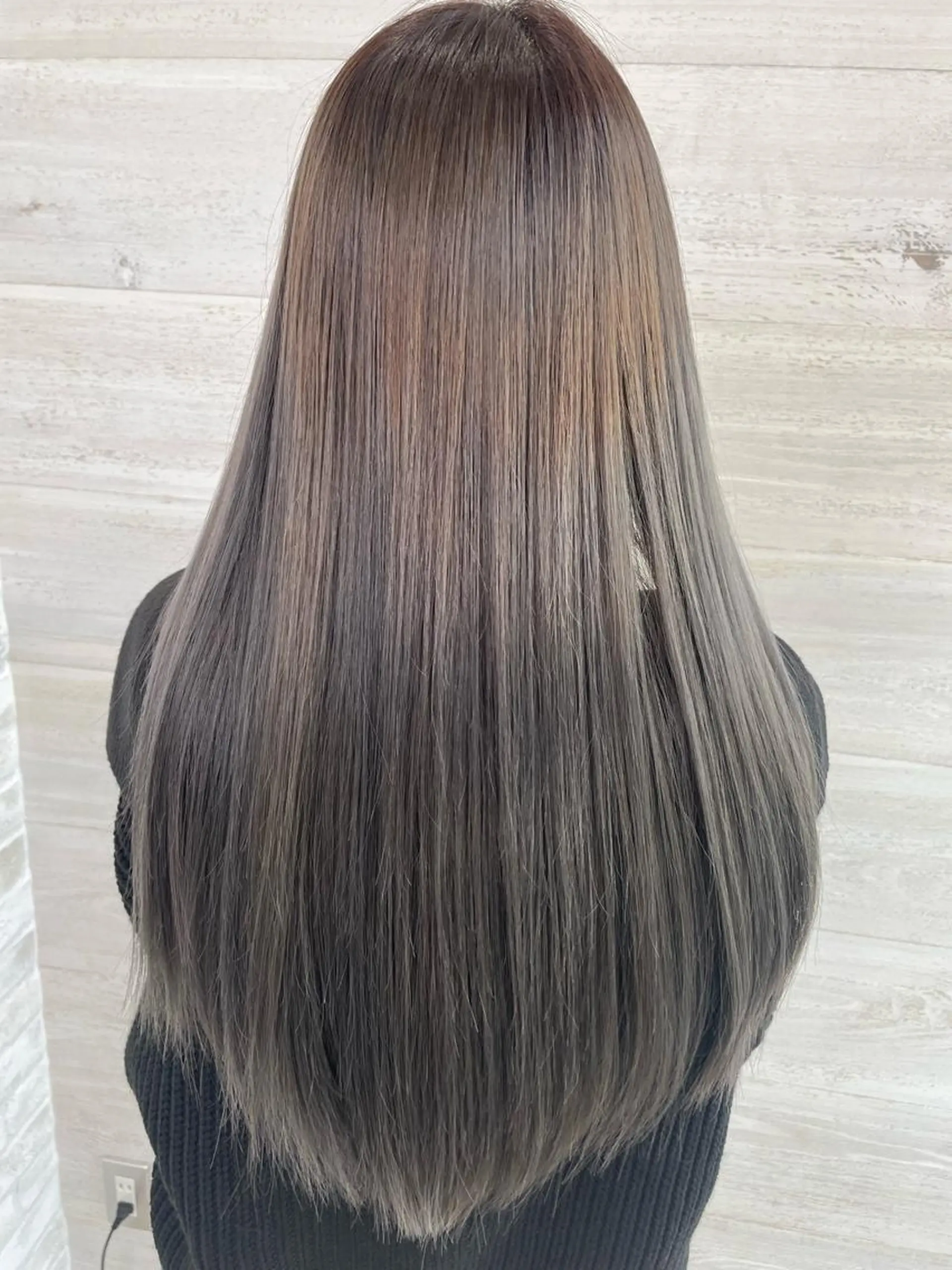 セミロング カラー 🫧美髪矯正/ 髪質改善/藤平健太のヘアスタイル