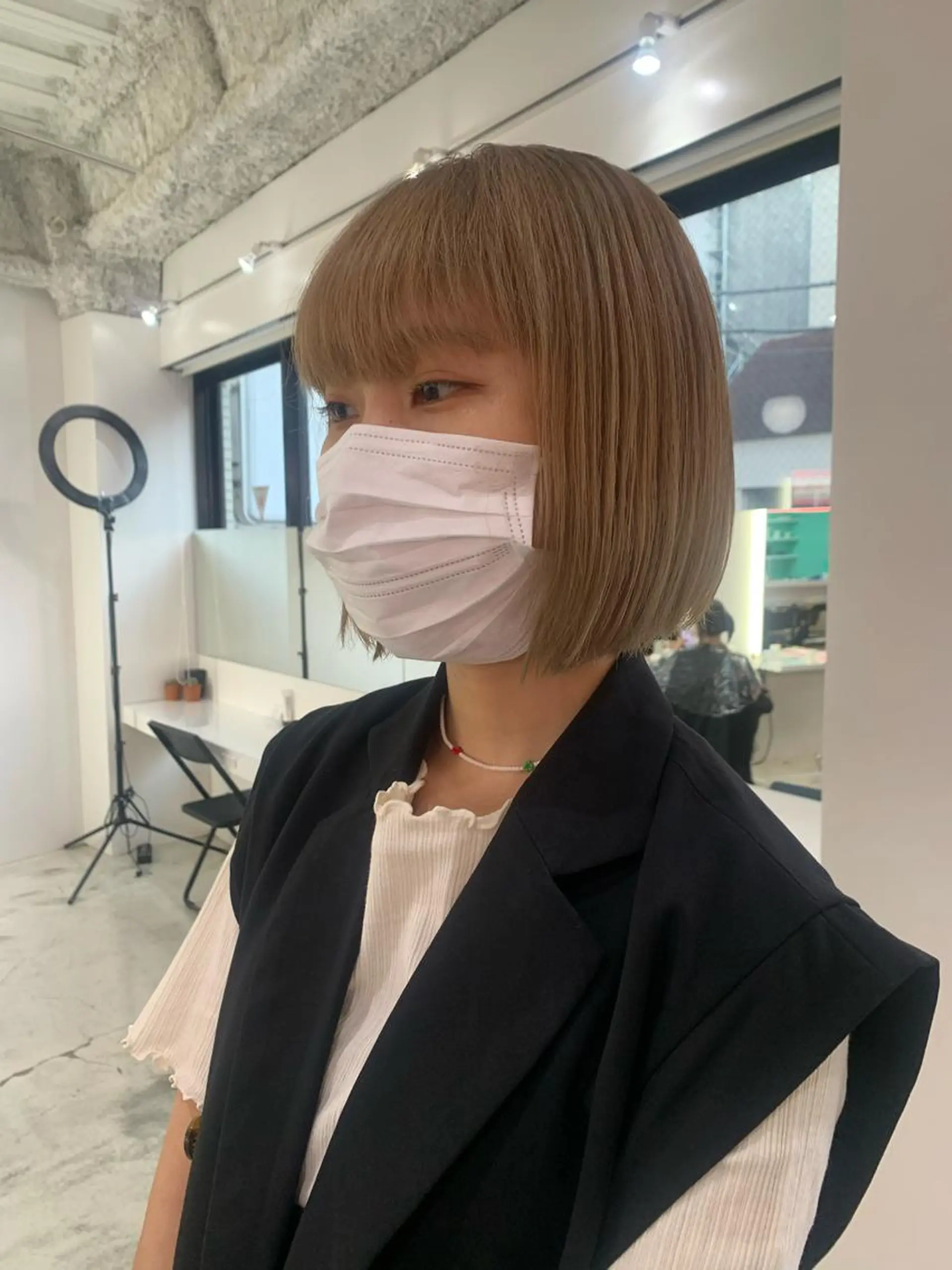 ショート カラー ヘアアレンジ 🧨ブリーチー×ボブ レイヤー💎じゅえるのヘアスタイル