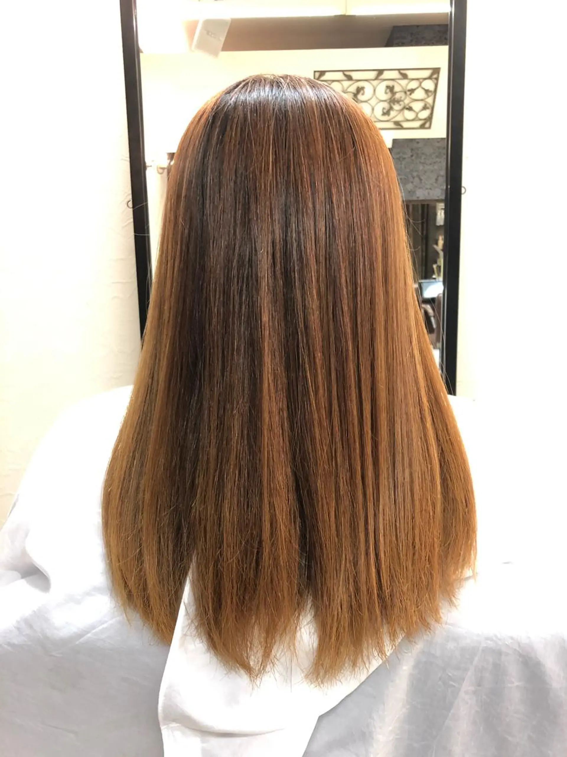 ロング ハイライト 髪質改善 SOA FLEAR Tsuyoshiのヘアスタイル