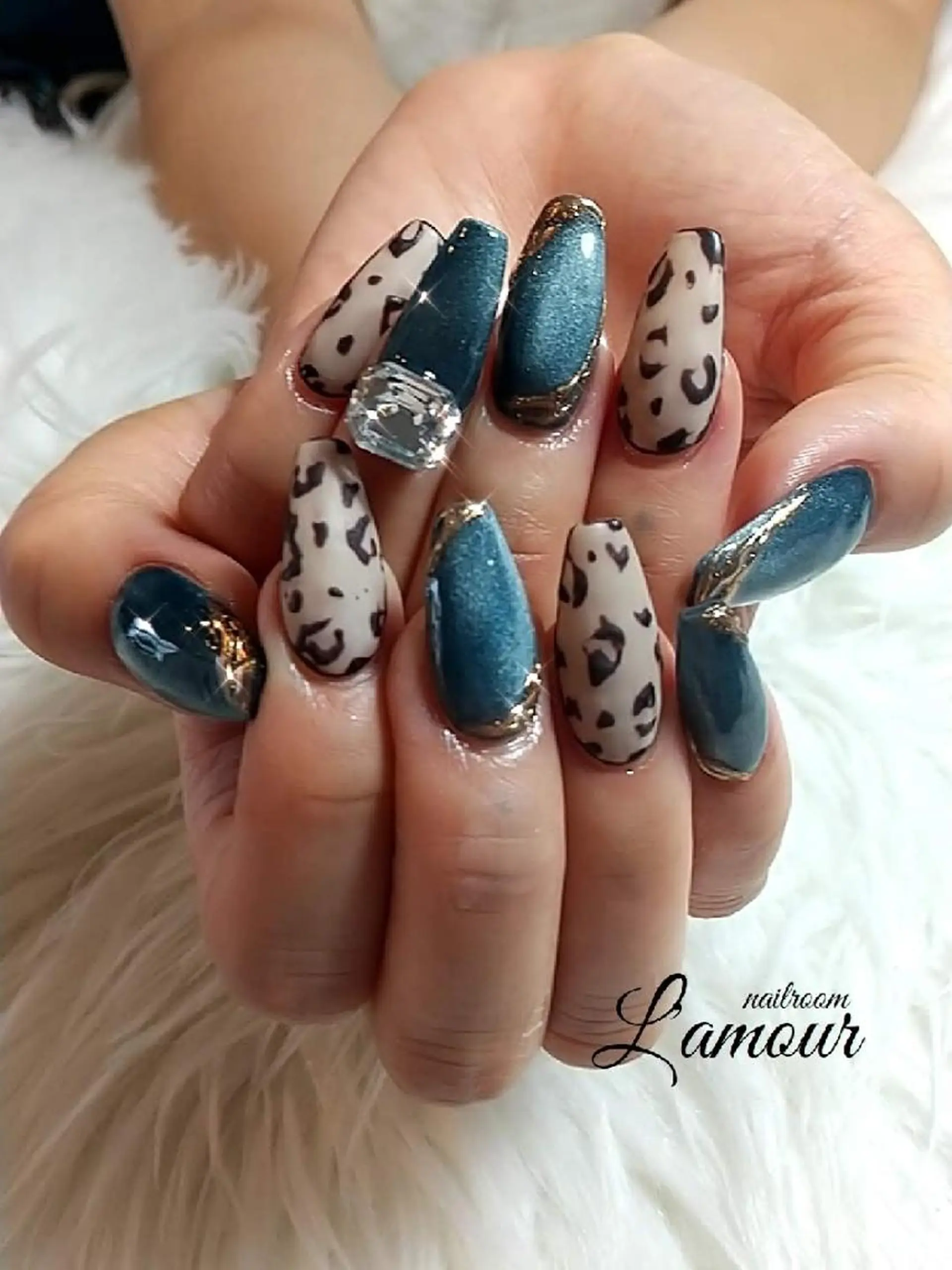 ネイル マグネットネイル L'amour 吹田市のネイルデザイン