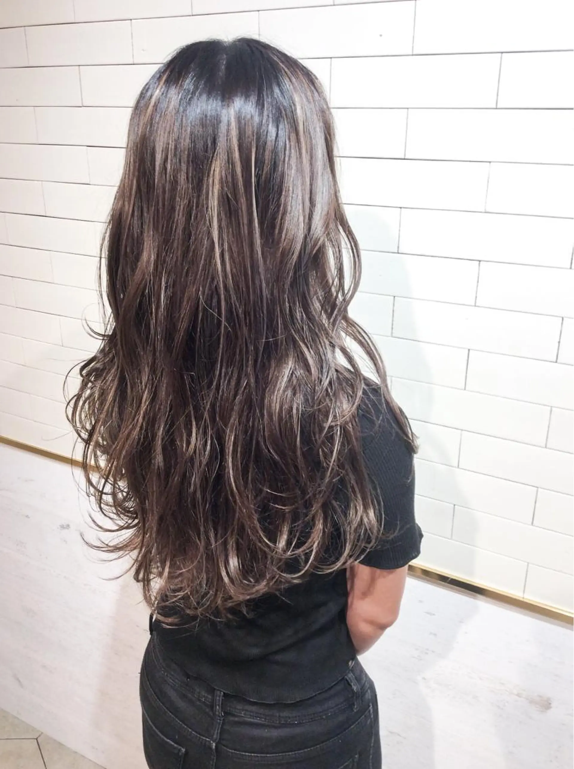 ロング カラー レイヤーカット× 髪質改善たもりのヘアスタイル