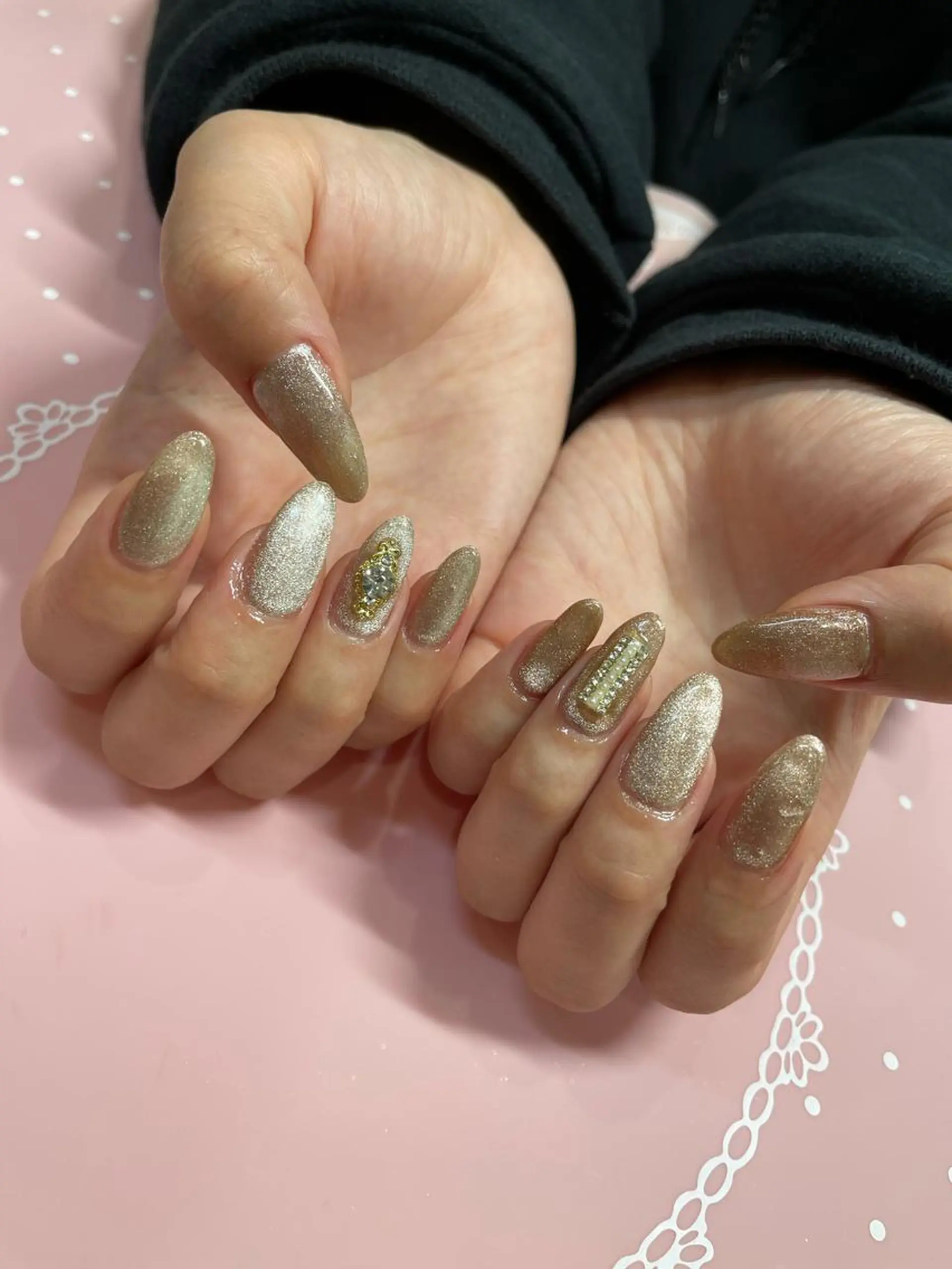 ミディアム ネイル ハンドネイル 《LB》ラブリエ Nail&eyeのマツエク・マツパデザイン