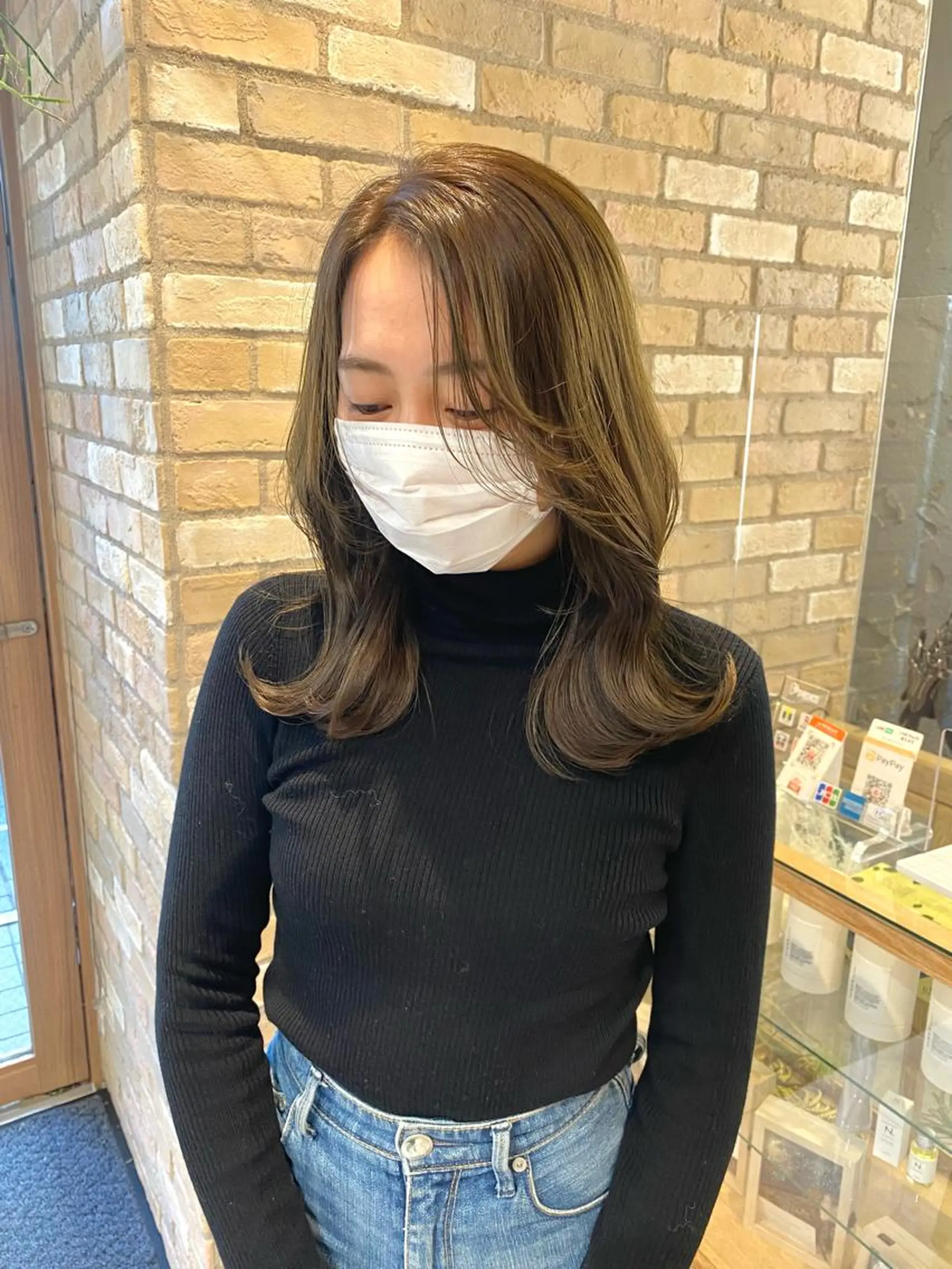 セミロング カラー ヘアカラー ワンカールで盛れる レイヤー🎀Macoのヘアスタイル