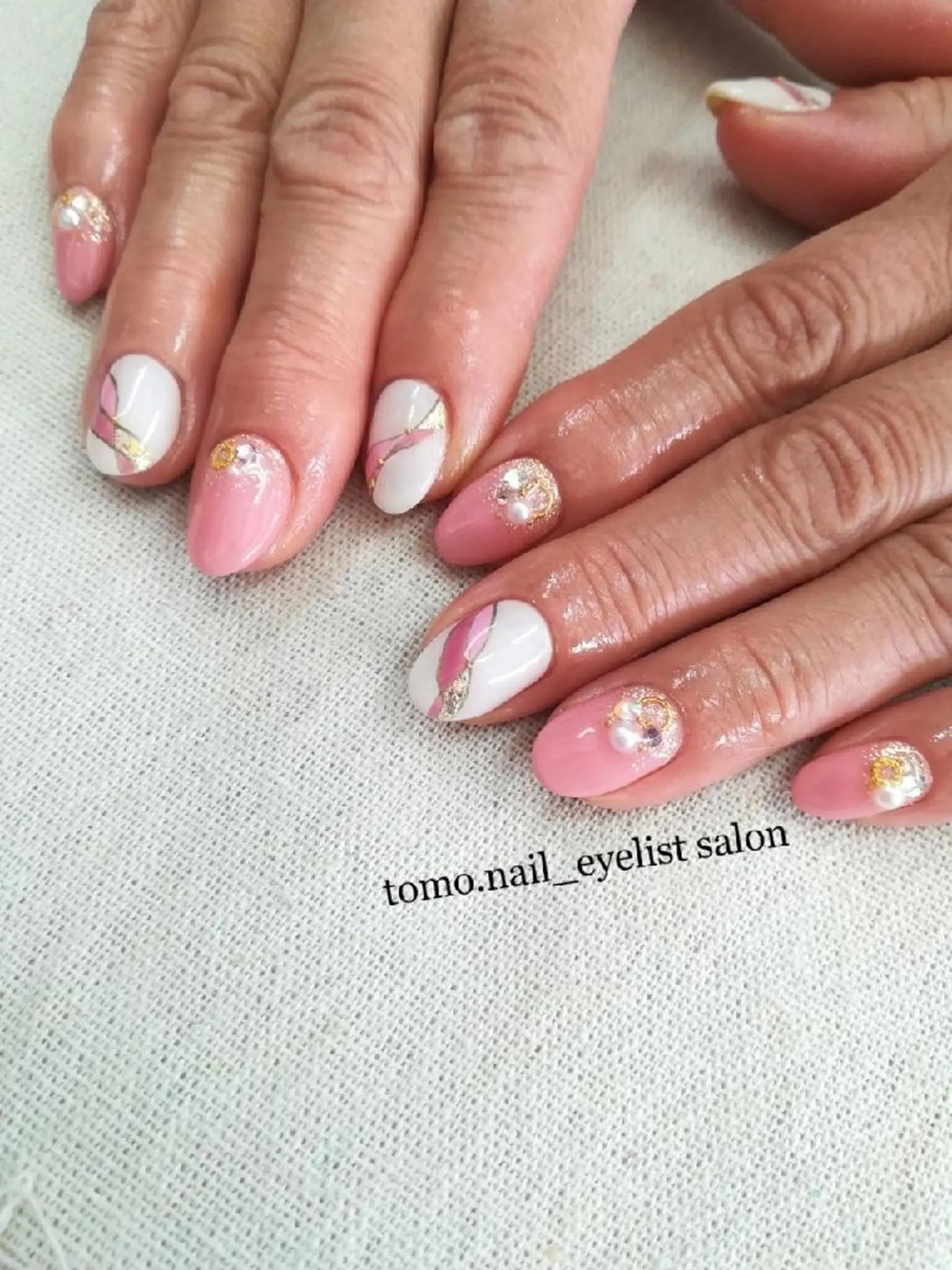 ネイル ジェルネイル パラジェル tomonail eyelistのマツエク・マツパデザイン