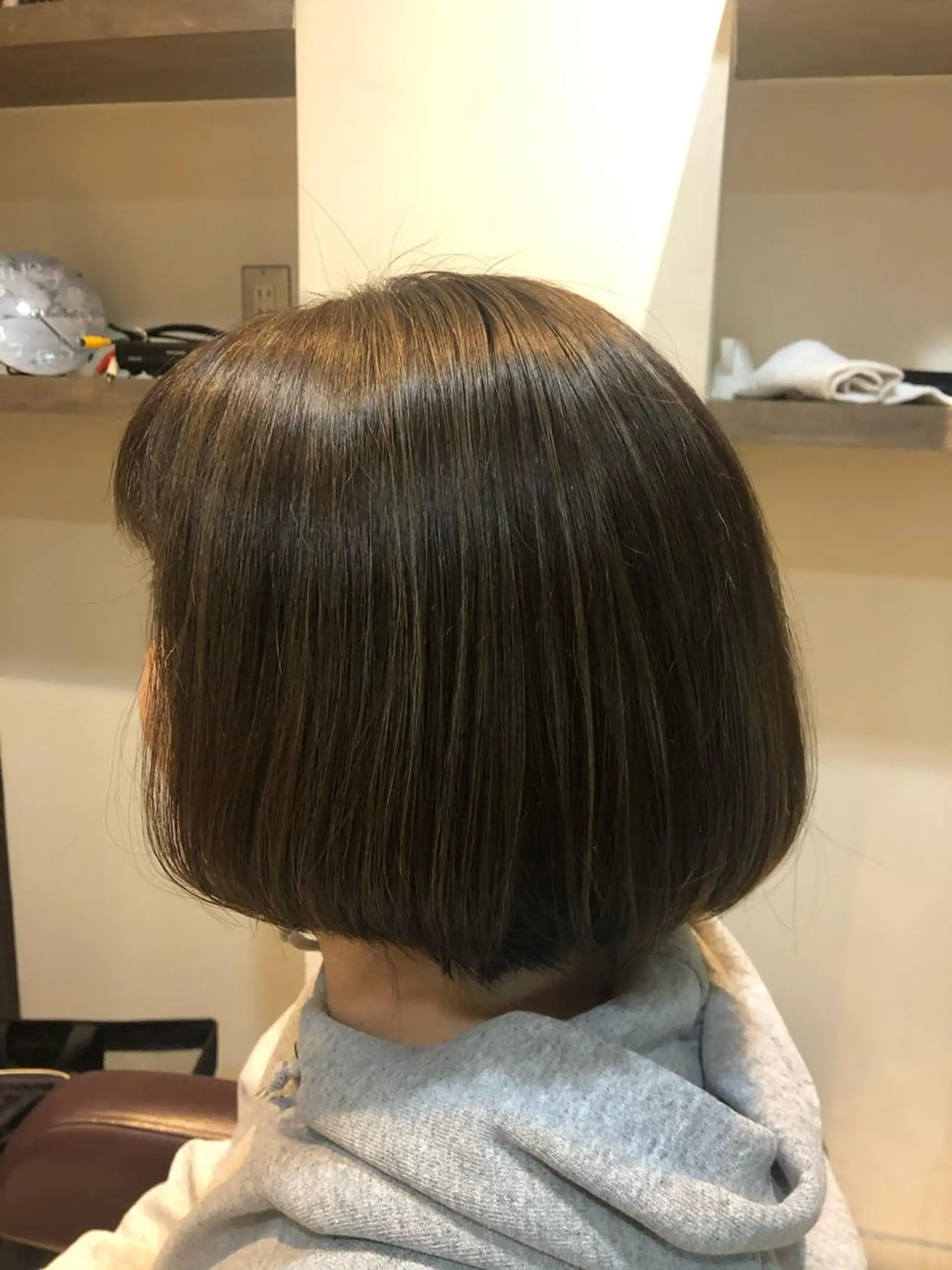 ミディアム ヘアカラー 4月予約解放🐱 櫻庭梢のヘアスタイル