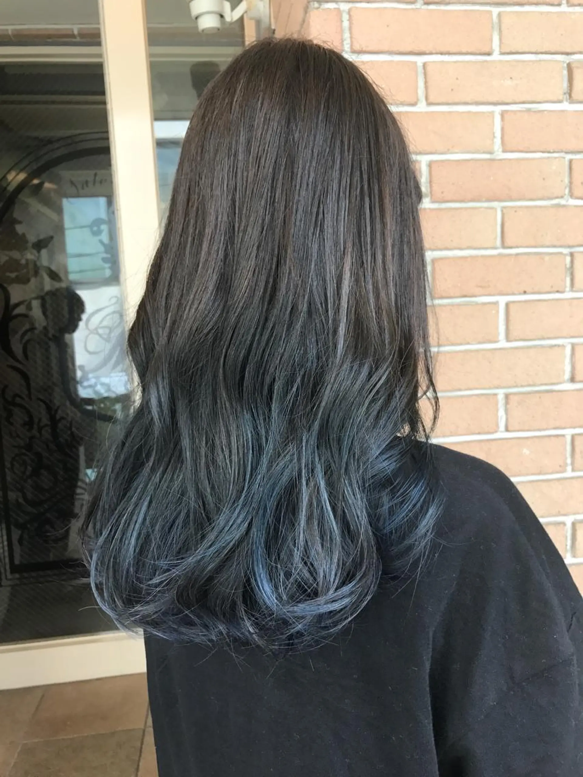 ミディアム カラー パーマ ヘアアレンジ メンズ キッズ ネイル マツエク・マツパ ブルーカラー ブルーグレー ダブルカラー ブルー サロンドミルク 原宿のヘアスタイル