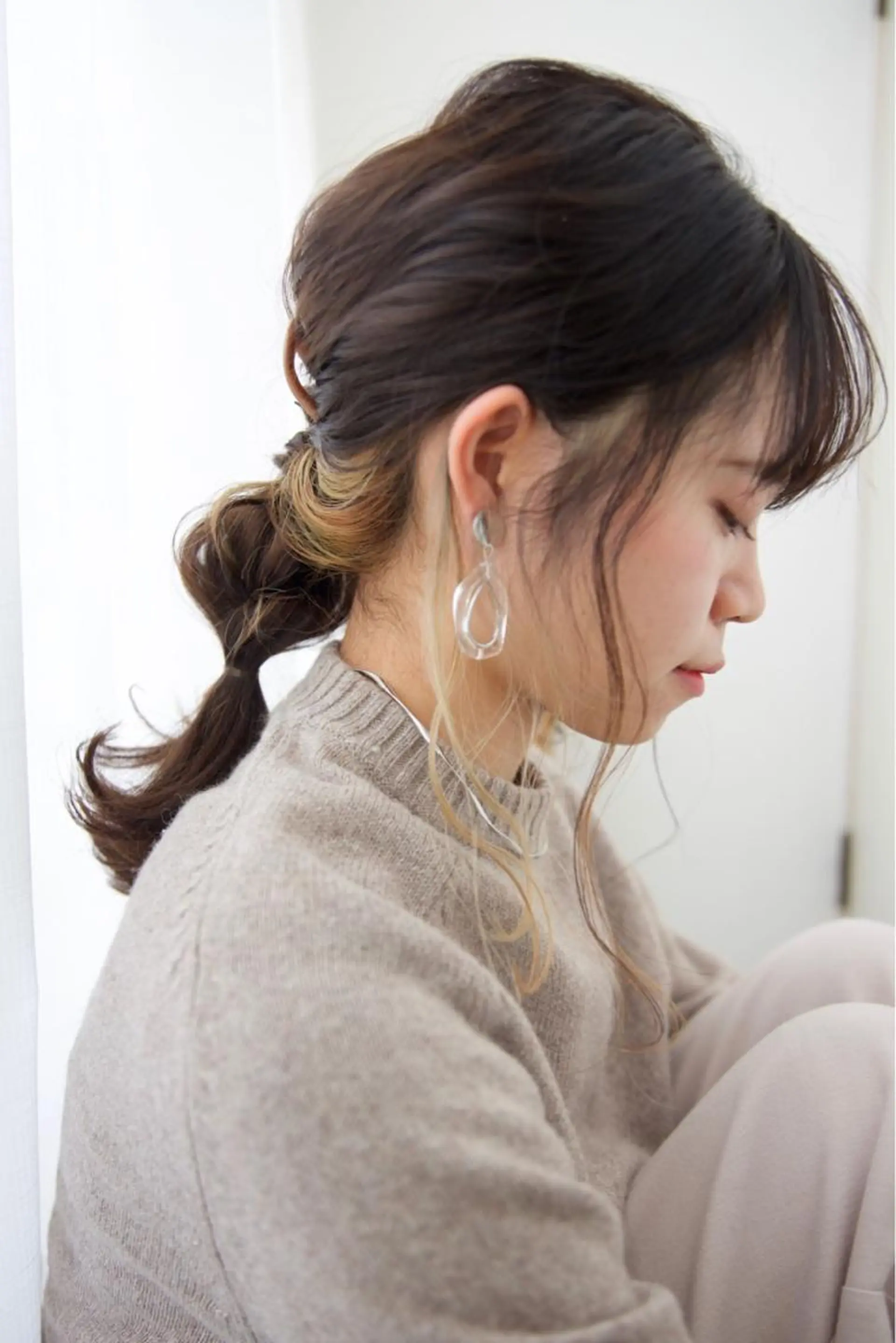 セミロング ヘアアレンジ fio マナミのヘアスタイル