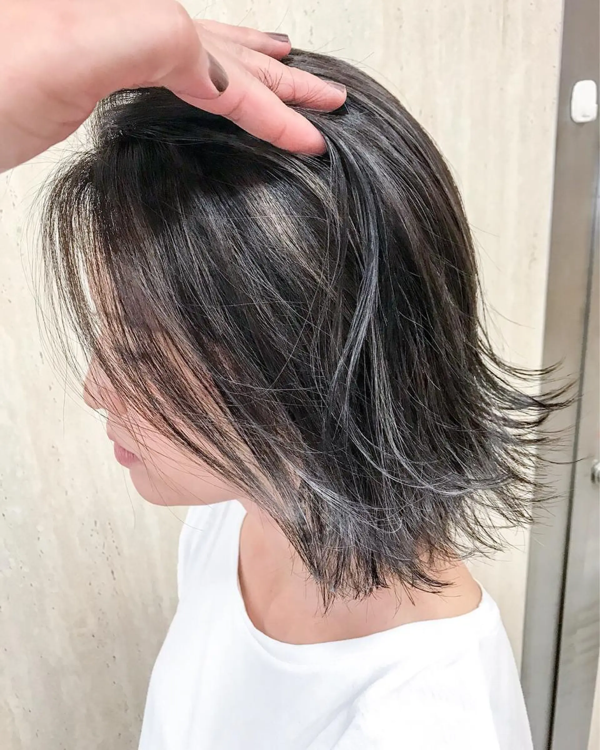 ショート カラー アッシュ ハイライトカラー ハイライト ヘアカラー BOX mico.のヘアスタイル