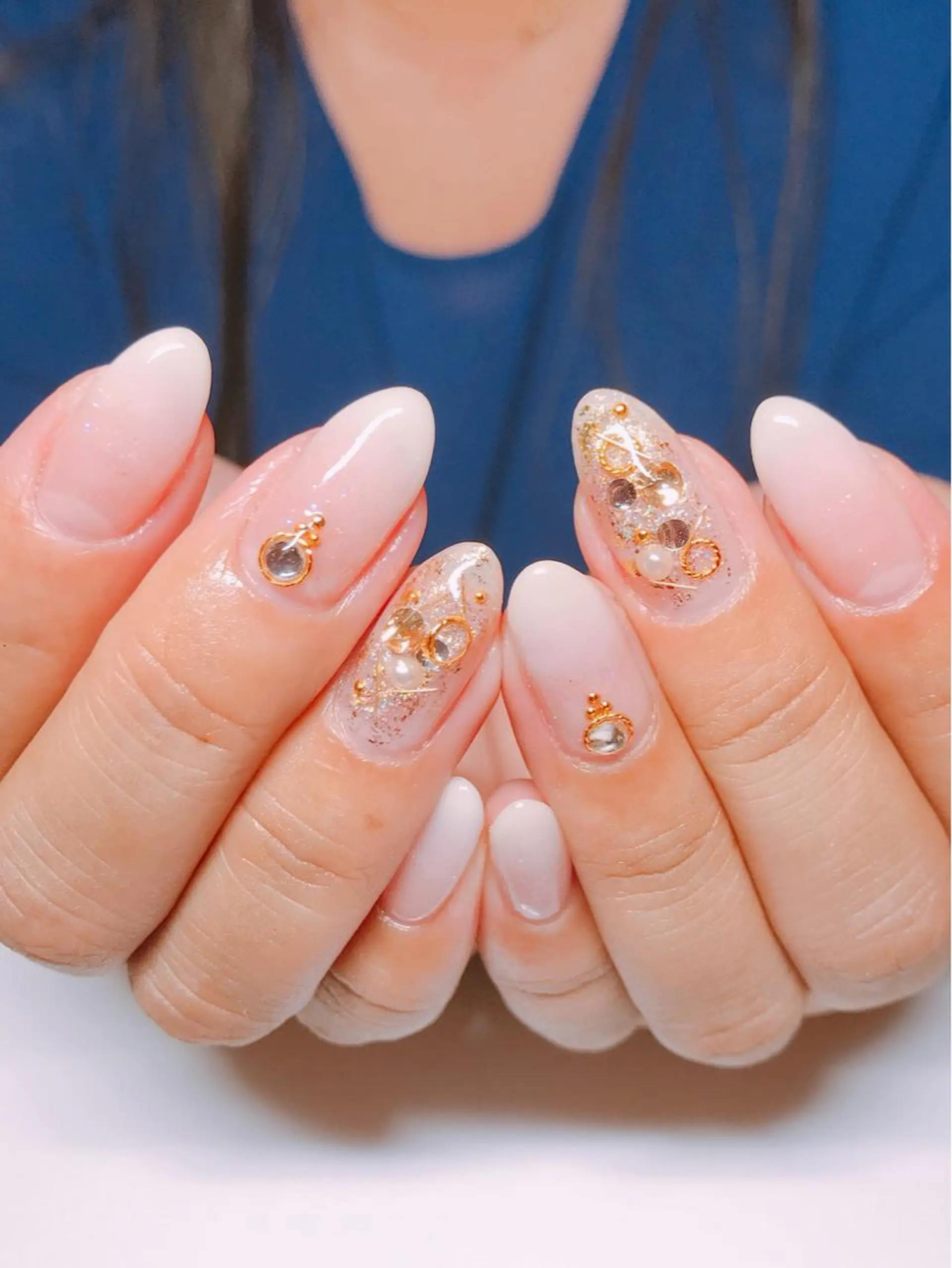 ネイル アートネイル ニュアンスネイル シンプルネイル 吉冨 光恵のネイルデザイン