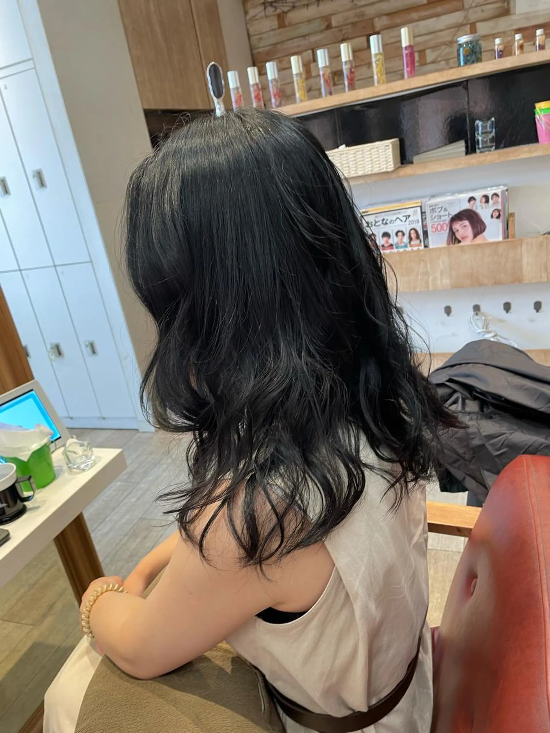 セミロング カラー LOG/所属・なりたいを叶えます！ 出口 紗依のヘアスタイル