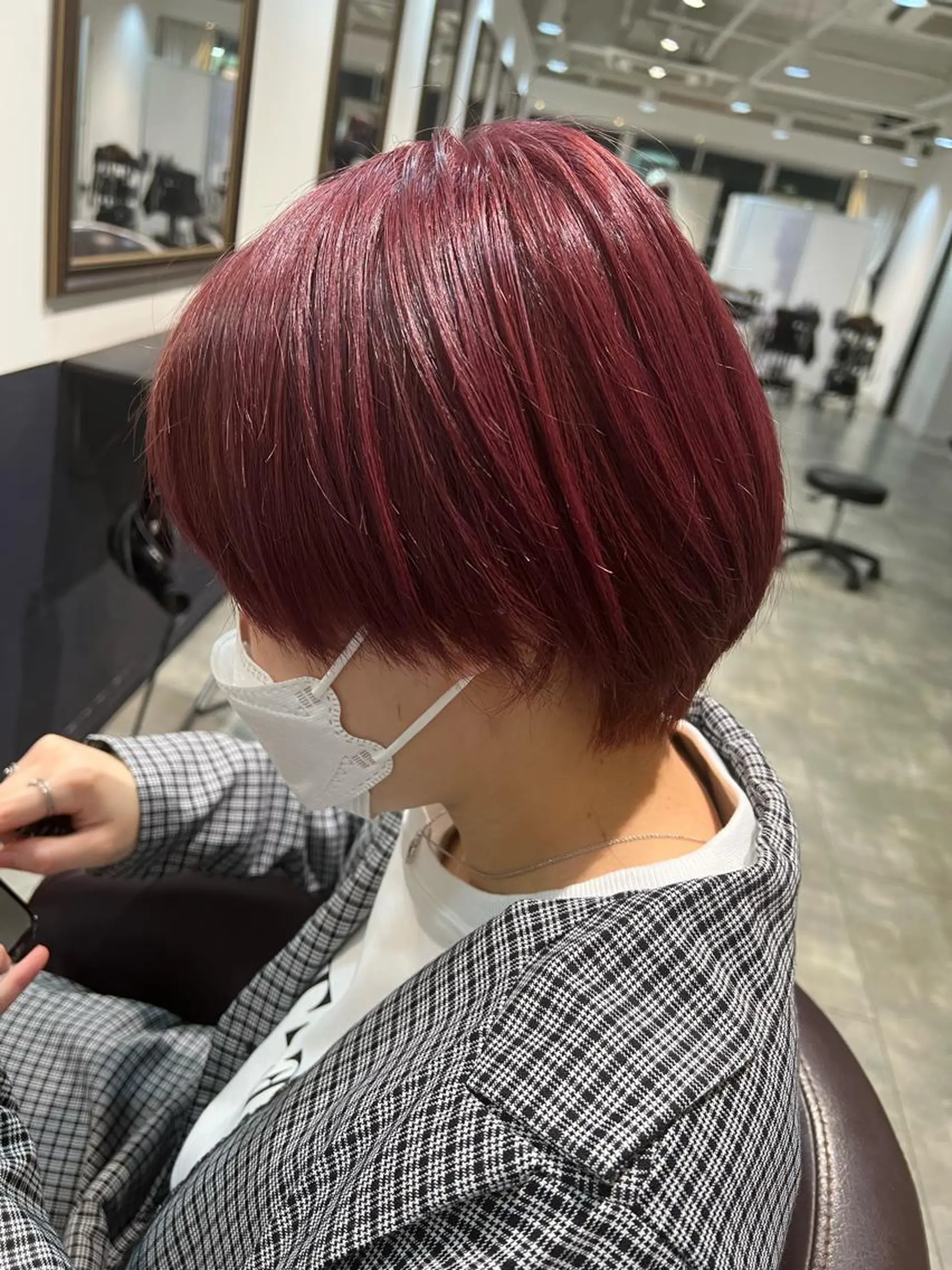 ショート カラー ケアブリーチ/ili 村上佳那多のヘアスタイル