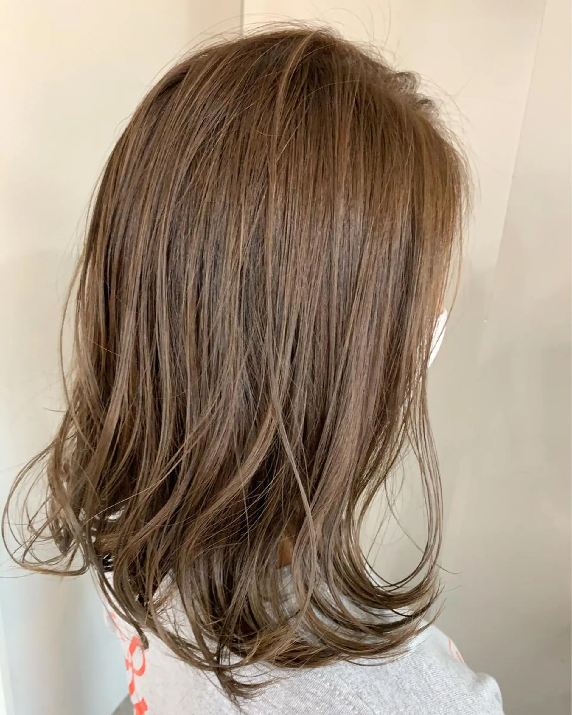 ミディアム カラー ヘアカラー 心斎橋韓国ボブ 好原良真のヘアスタイル