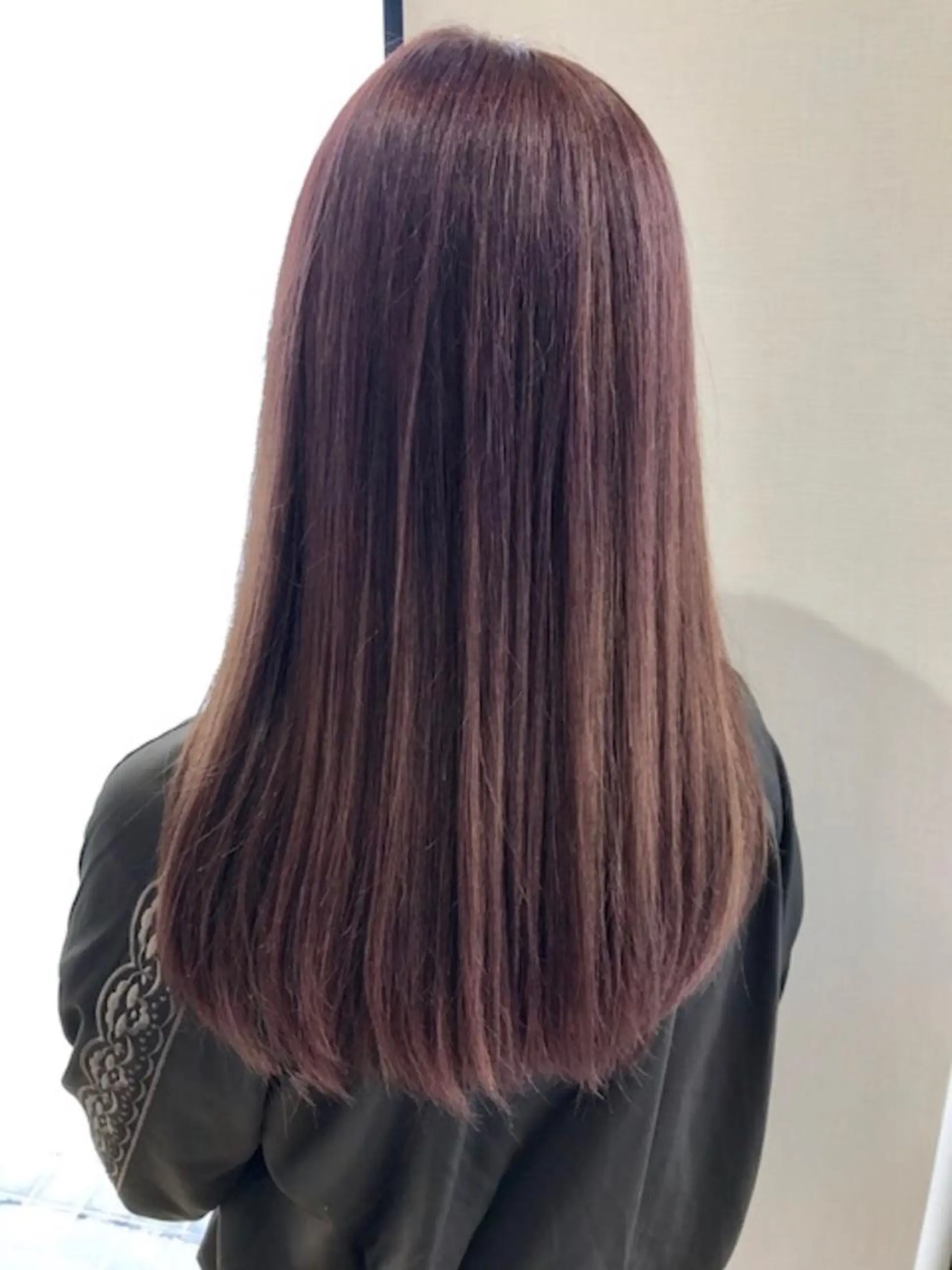 ロング カラー 金沢 広美のヘアスタイル