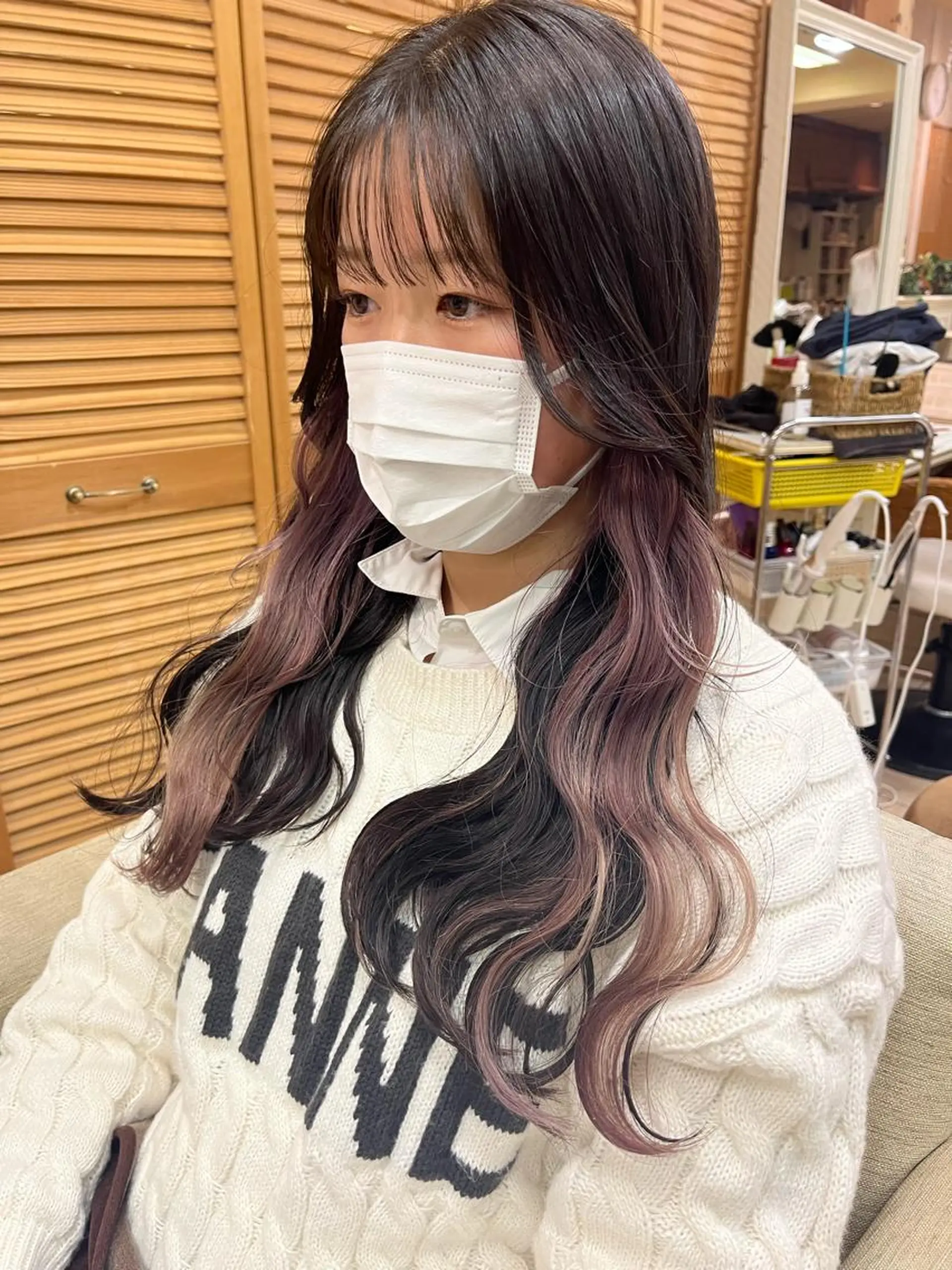 ロング カラー アッシュ ブリーチ イヤリングカラー ピンクカラー ピンクアッシュ 長谷川 湧のヘアスタイル