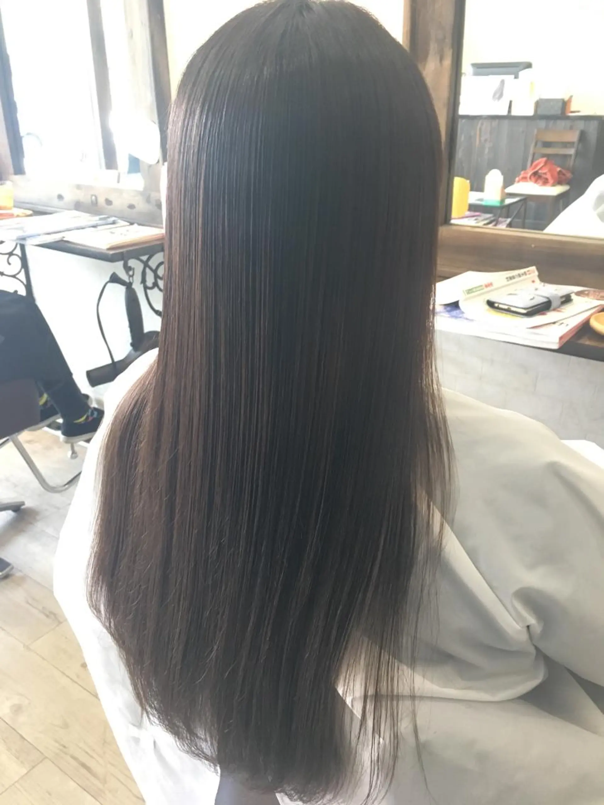 ロング アッシュ パープルカラー 松本 亮のヘアスタイル