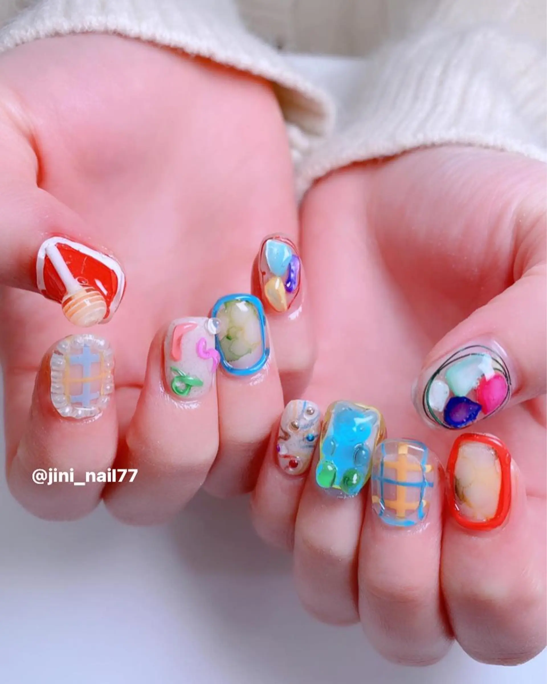 ネイル JINI NAIL所属・ジニ ネイルのネイルデザイン