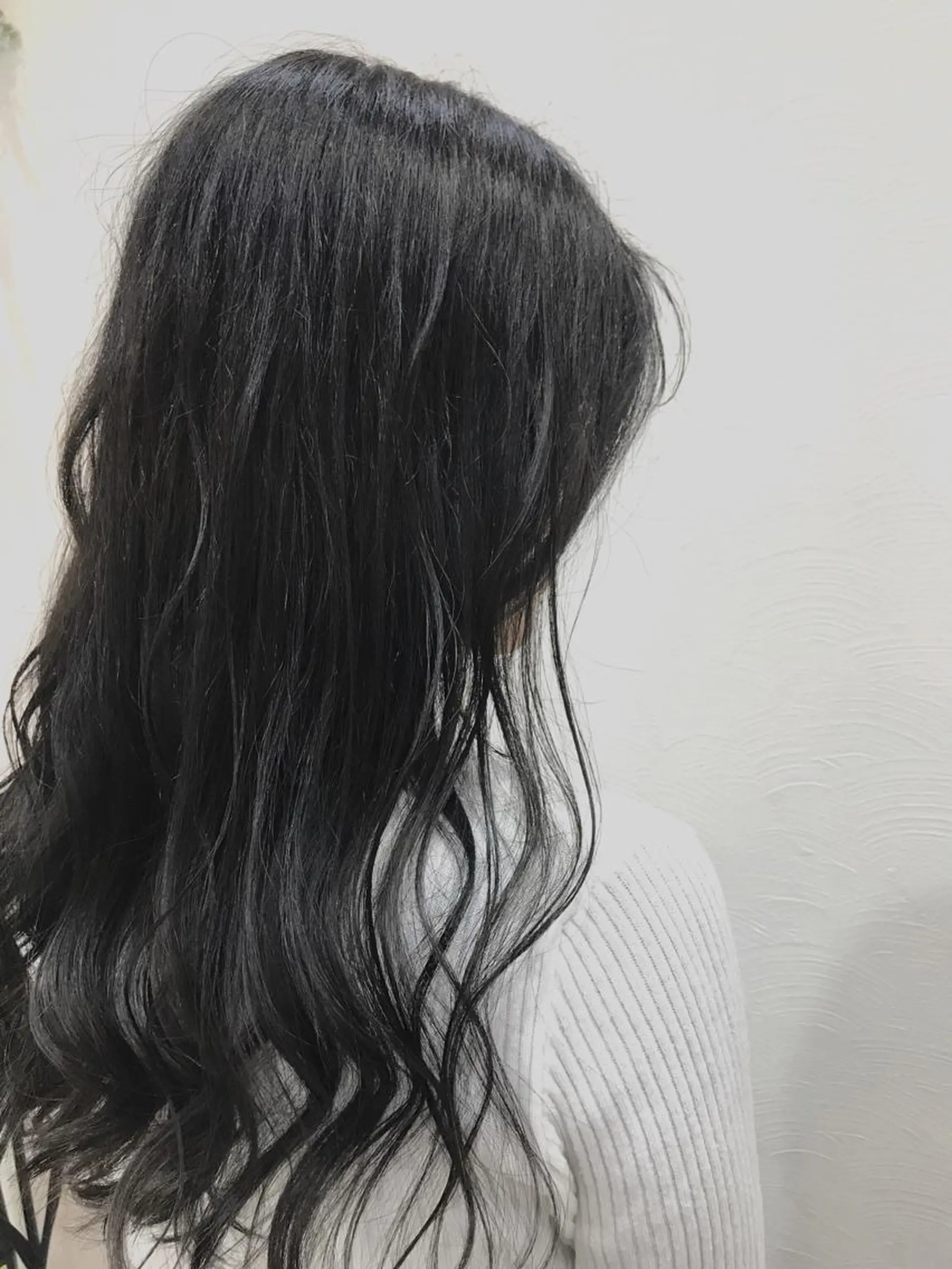 ロング カラー グレージュ なかの たくみのヘアスタイル