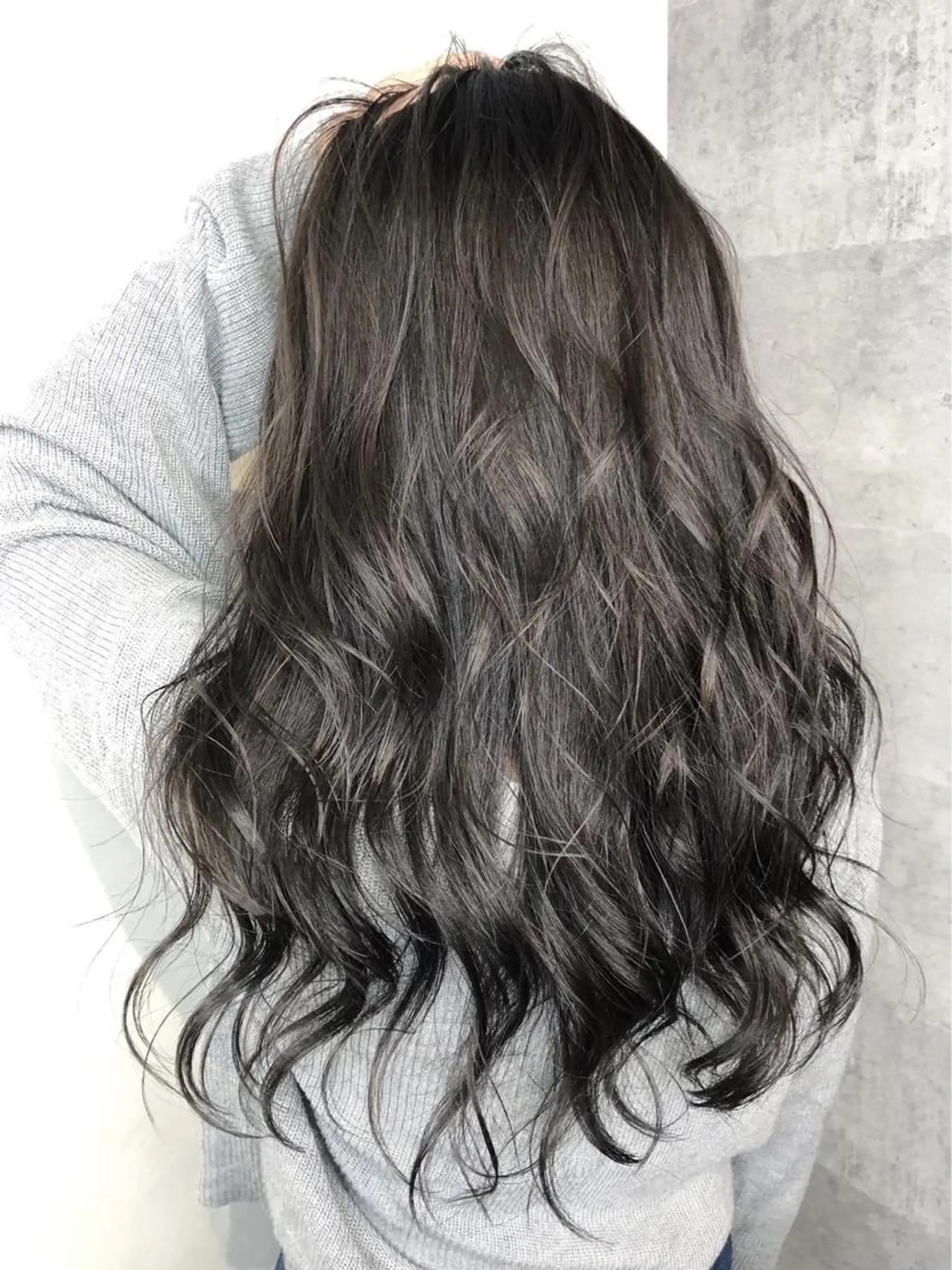 セミロング カラー カット ヘアカラー トリートメント _WHITE 高槻のヘアスタイル