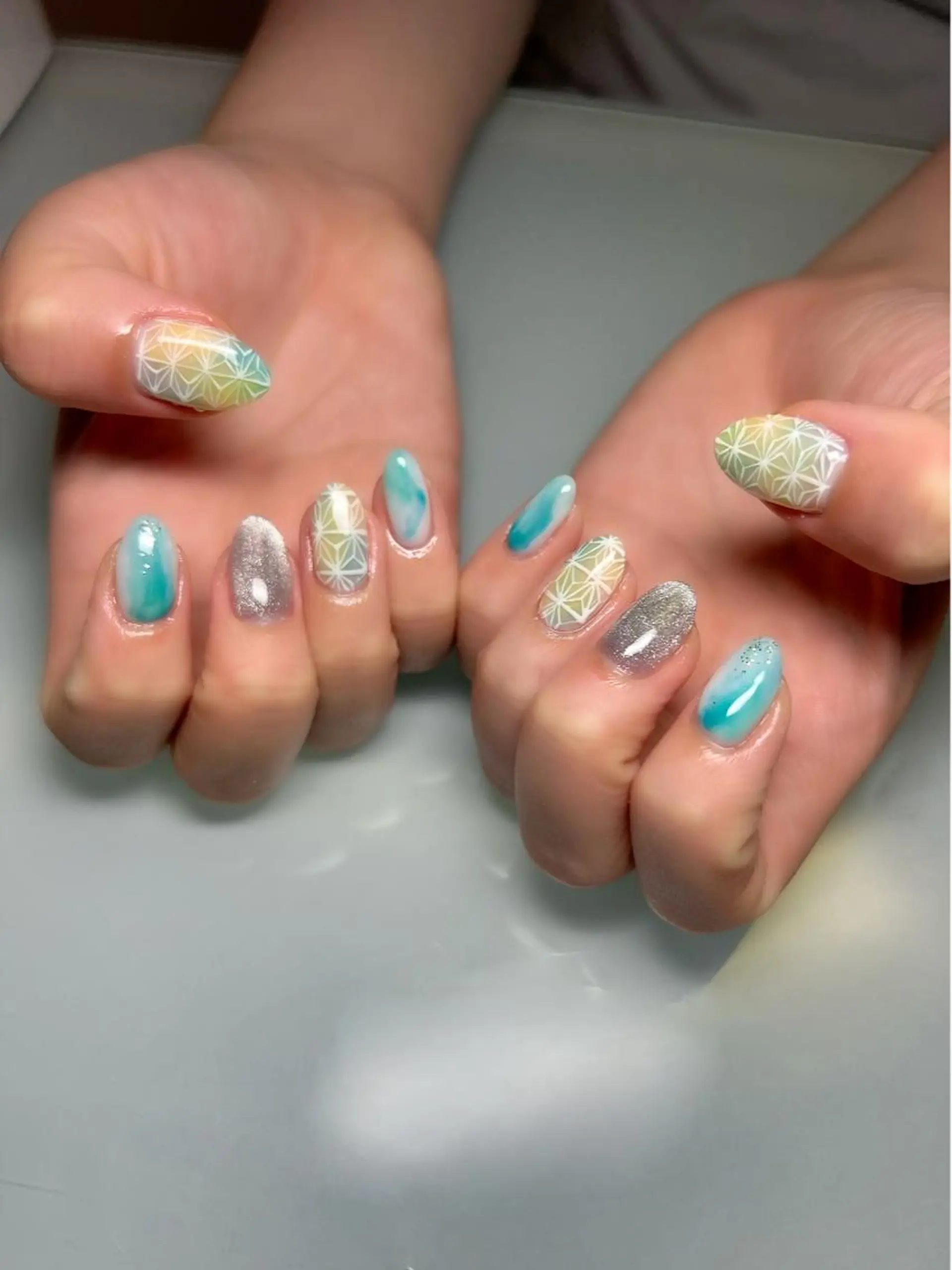 ネイル maison dari (ﾒｿﾞﾝ   ﾀﾞﾘ )所属・高橋 ユカのネイルデザイン