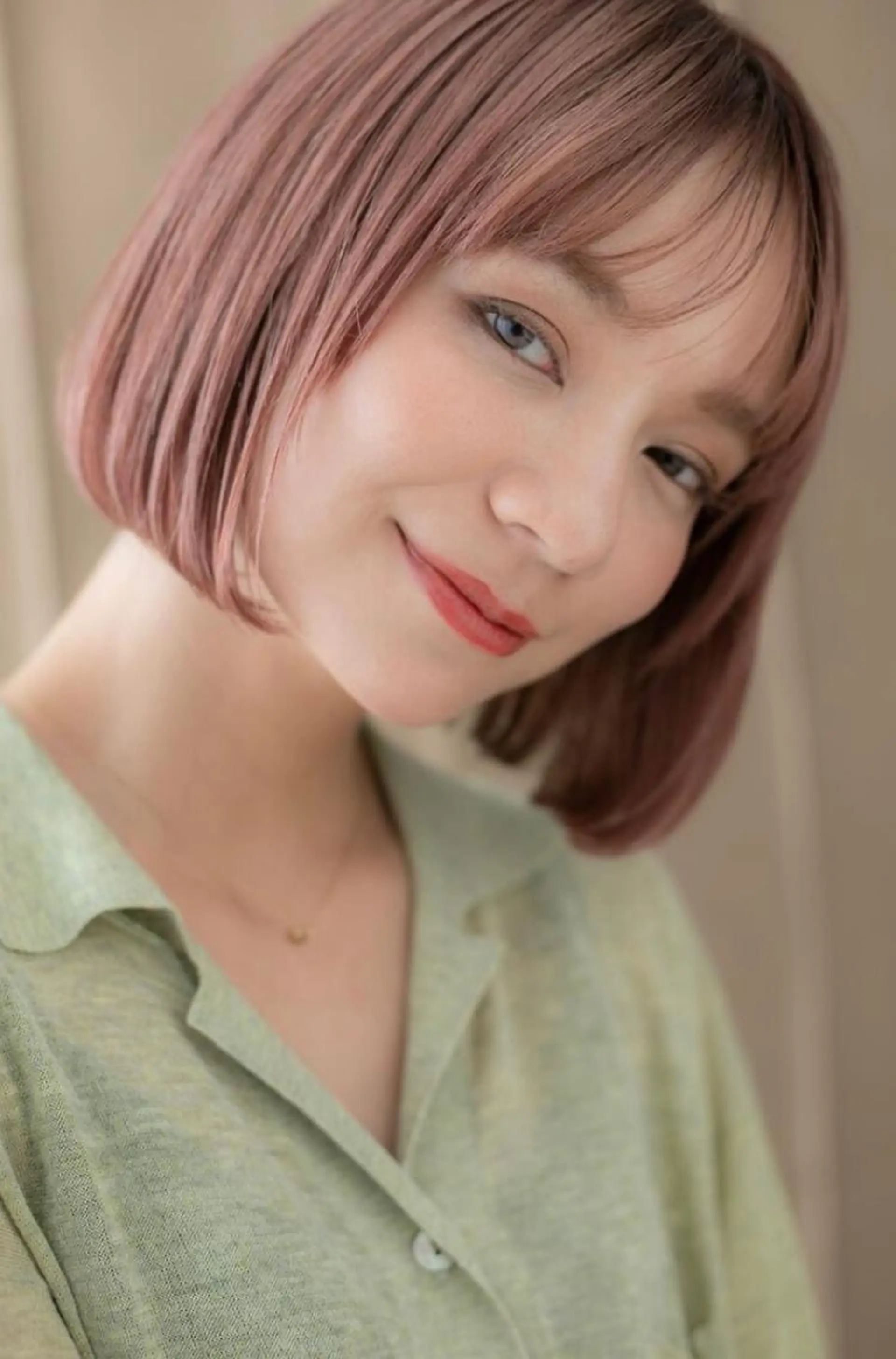 ショート カラー パーマ ボブ 似合わせ✨透明感🫧 佐藤優斗のヘアスタイル