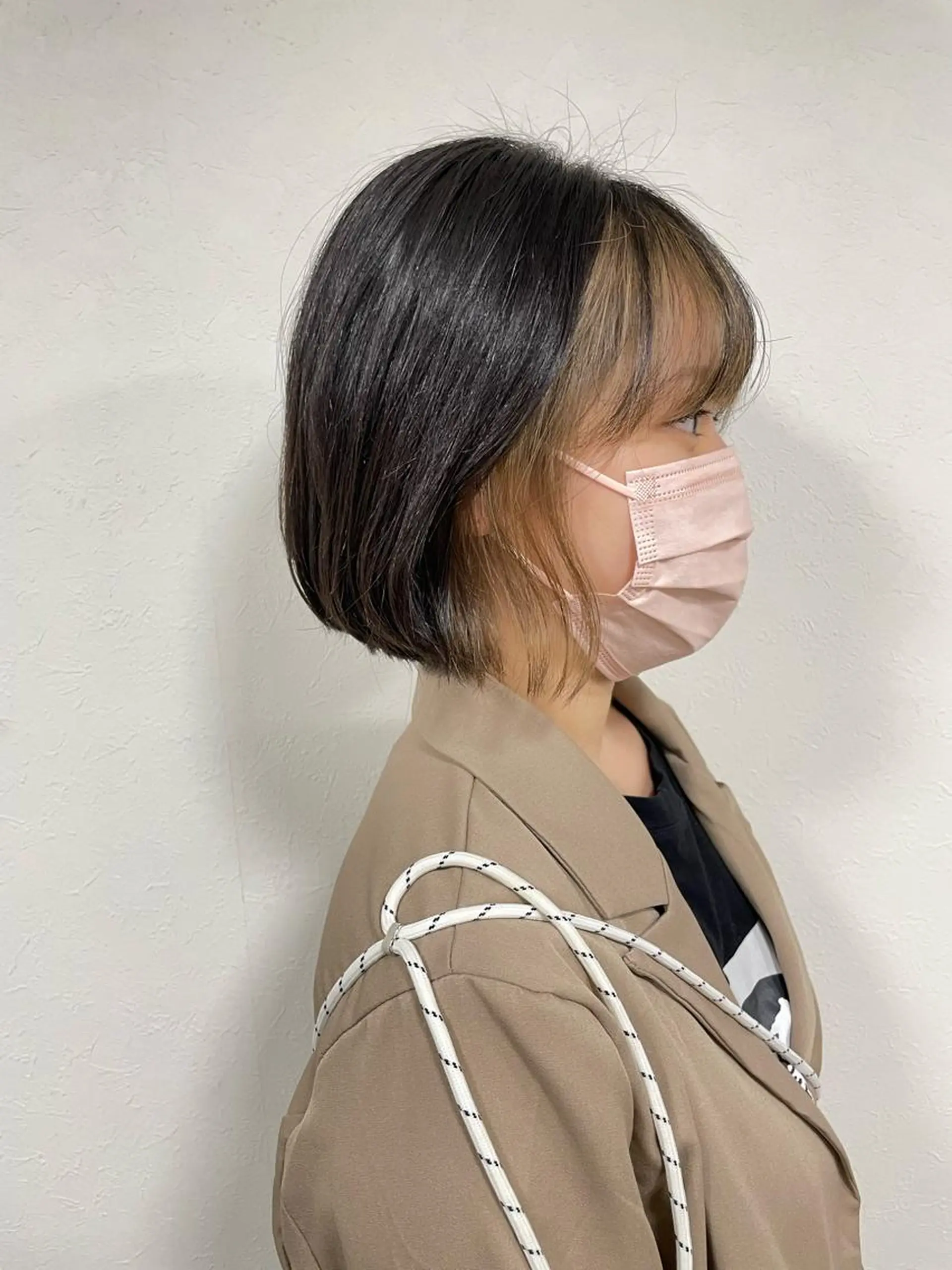 ミディアム カラー グレージュ ハイトーンカラー インナーカラー 艶髪カラー& トリートメント　松村のヘアスタイル