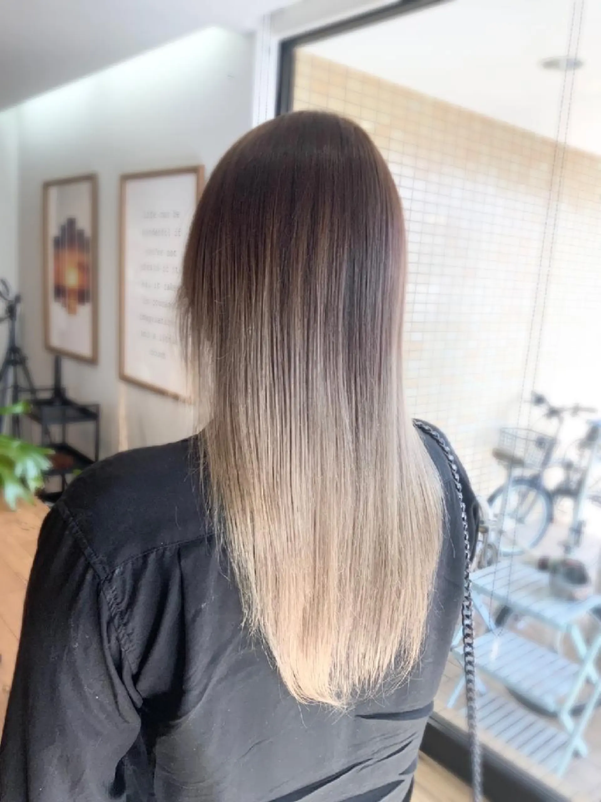 カラー ベージュカラー ブリーチ ブロンド ブロンドベージュ カット ヘアカラー トリートメント 堀 望美のヘアスタイル