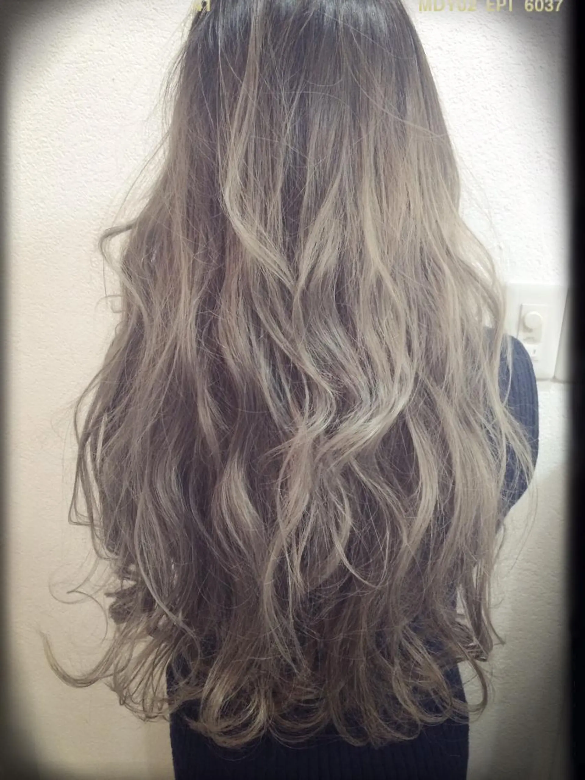 カラー 龍 門のヘアスタイル