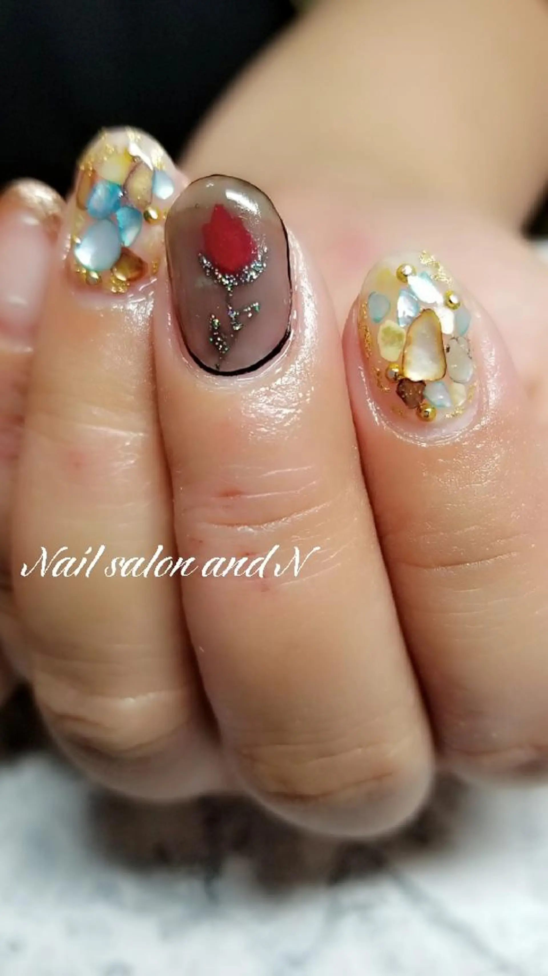 ネイル and Nのネイルデザイン