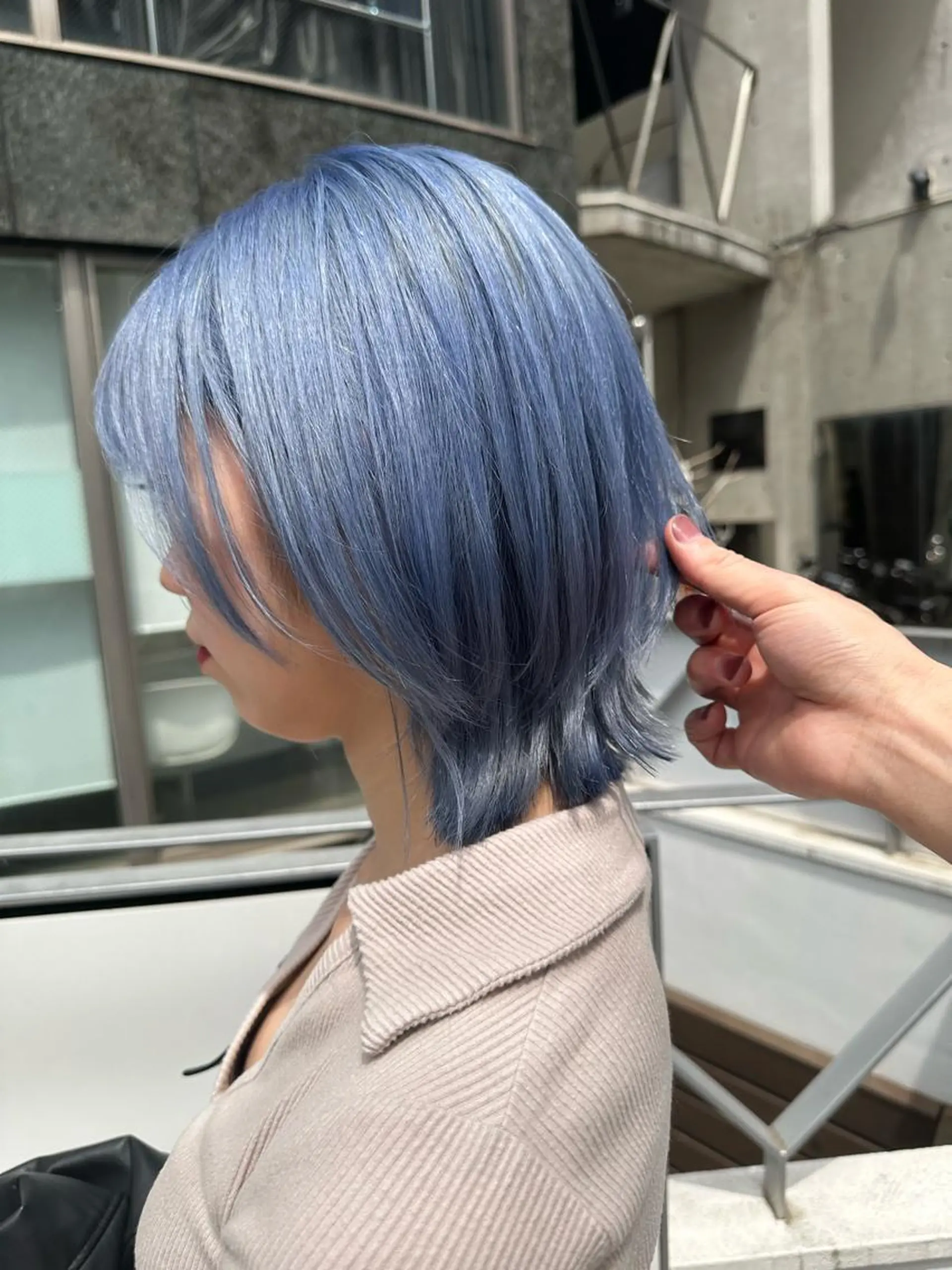 セミロング カラー ブリーチ koheiのヘアスタイル