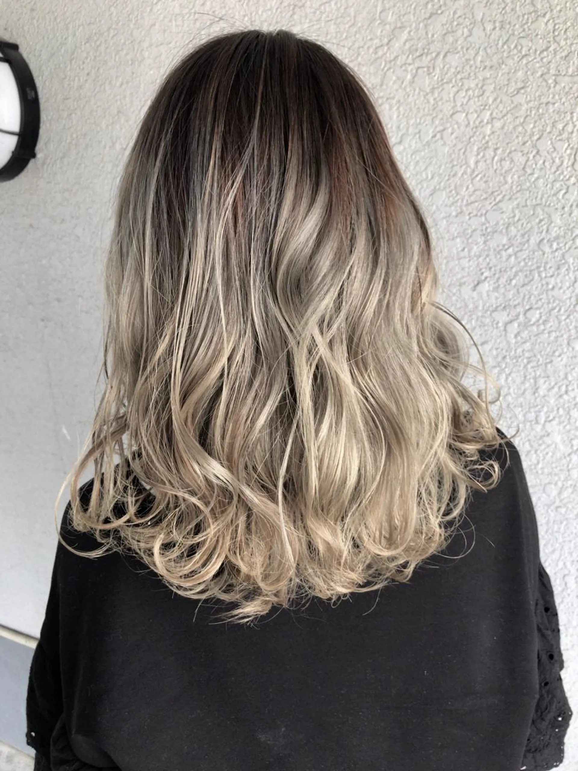 ミディアム カラー レイヤーカット匠 イソザキノリユキのヘアスタイル