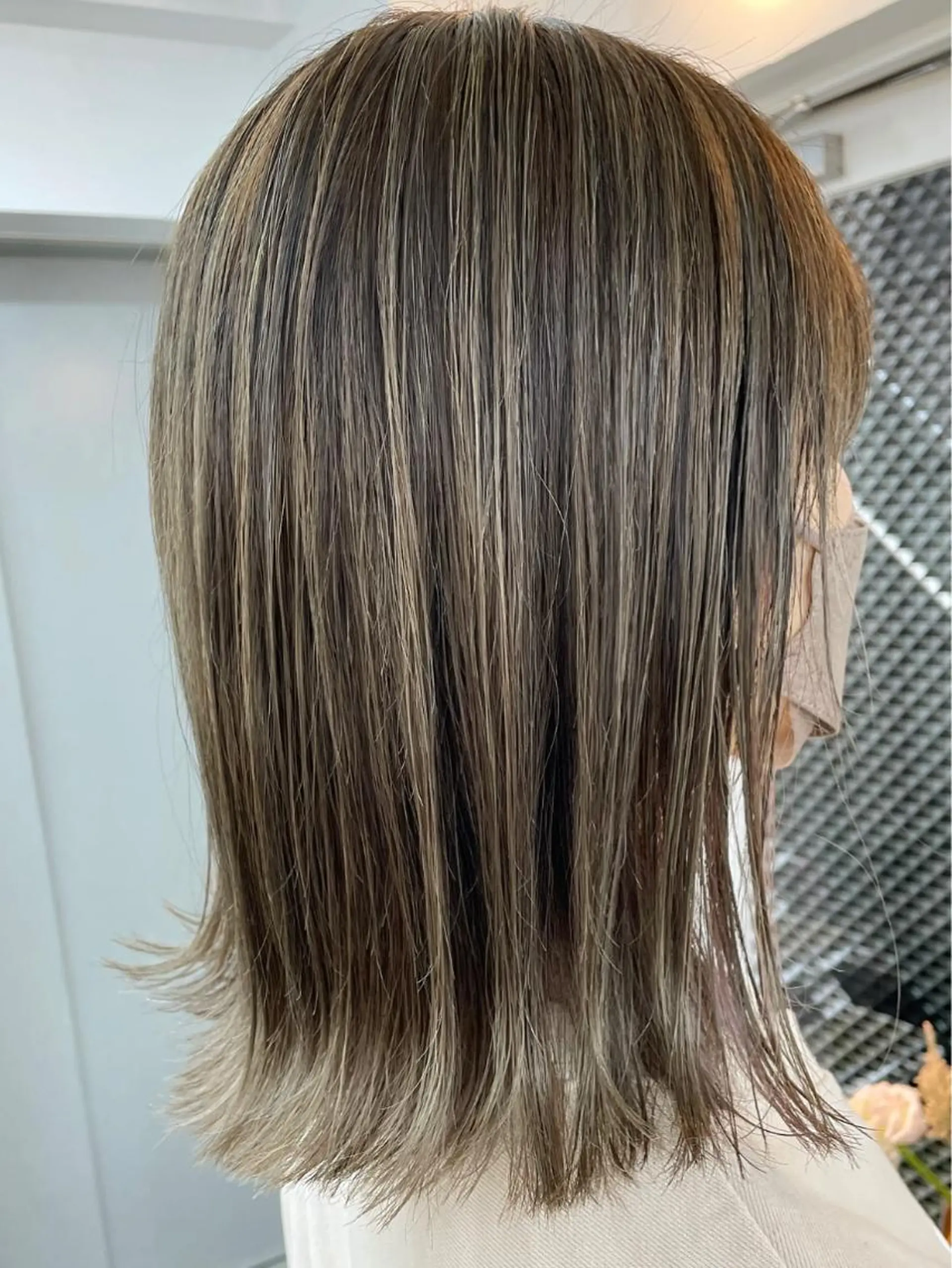 ミディアム ハイライト 🌼たけや みのり🌿のヘアスタイル