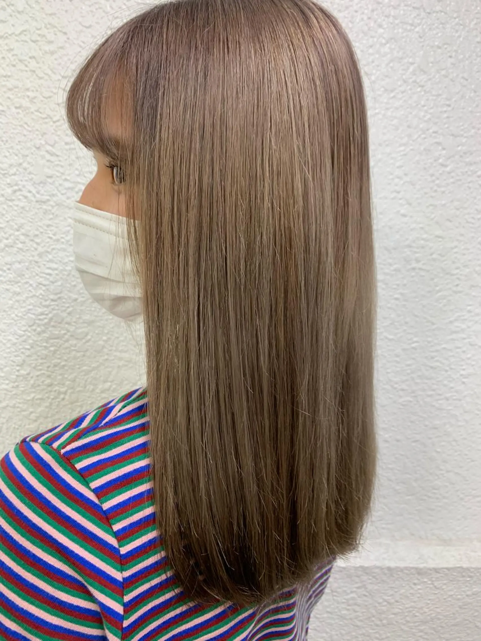 セミロング カット 縮毛矯正 🧨ブリーチー×ボブ レイヤー💎じゅえるのヘアスタイル