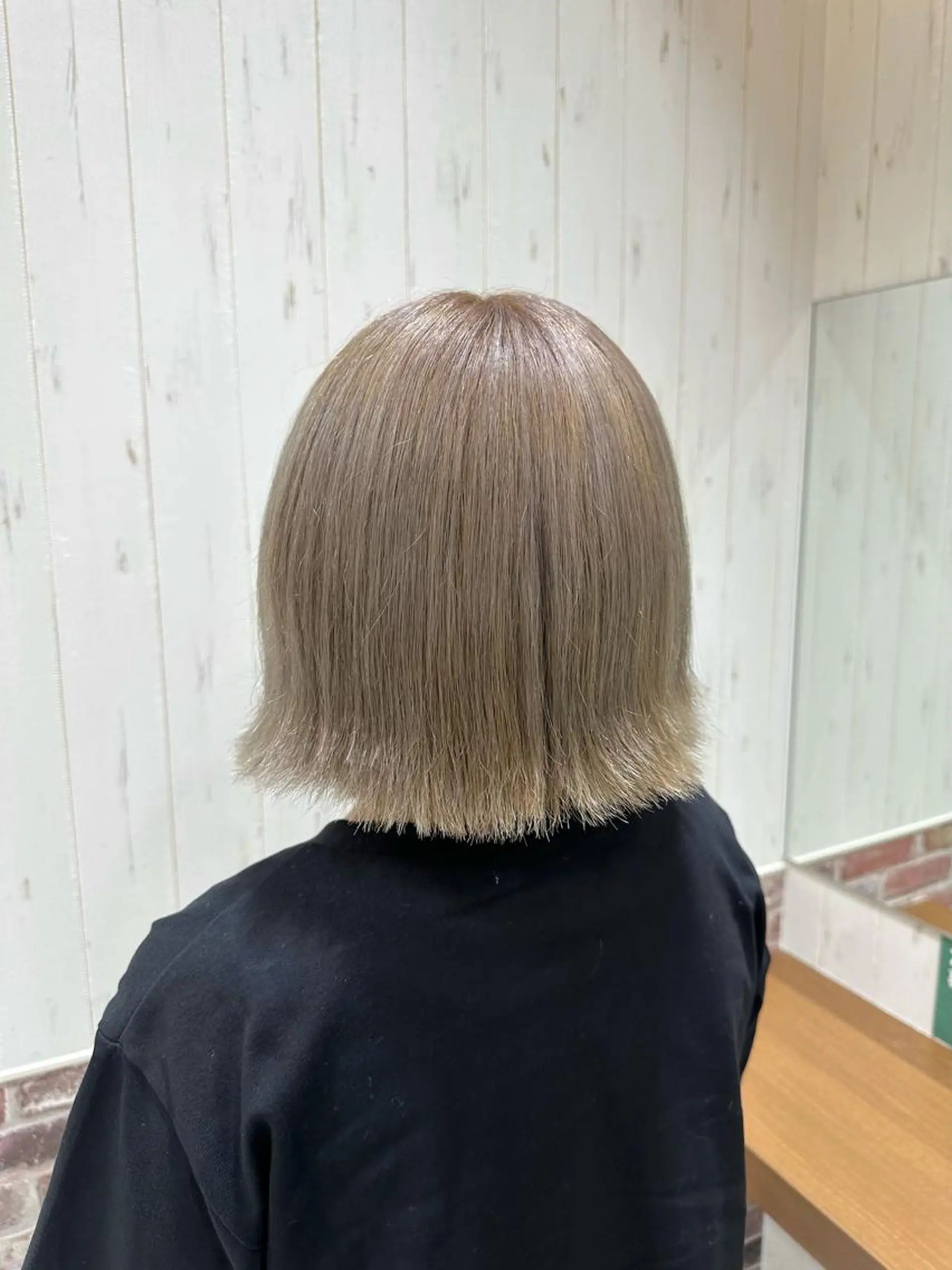 ミディアム カラー ミディアムパーマ ブリーチ ケアブリーチ ダブルカラー ハイライトカラー 中嶋 紘夢のヘアスタイル