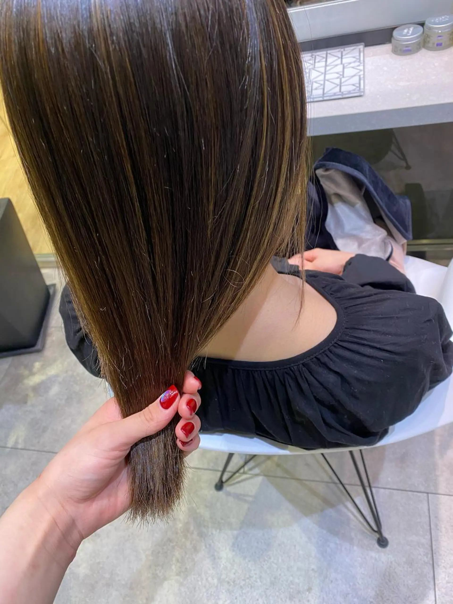 セミロング 小倉 沙織のヘアスタイル