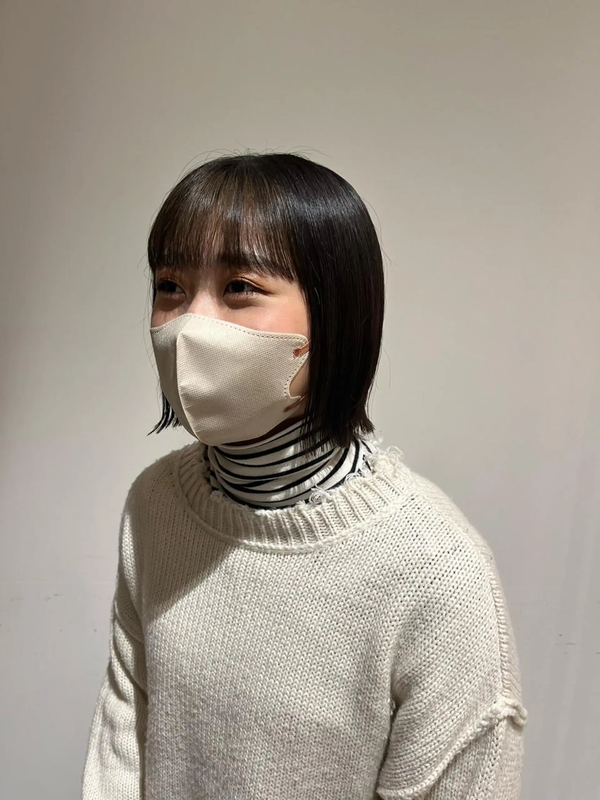 ミディアム ボブ 西崎 満里奈のヘアスタイル