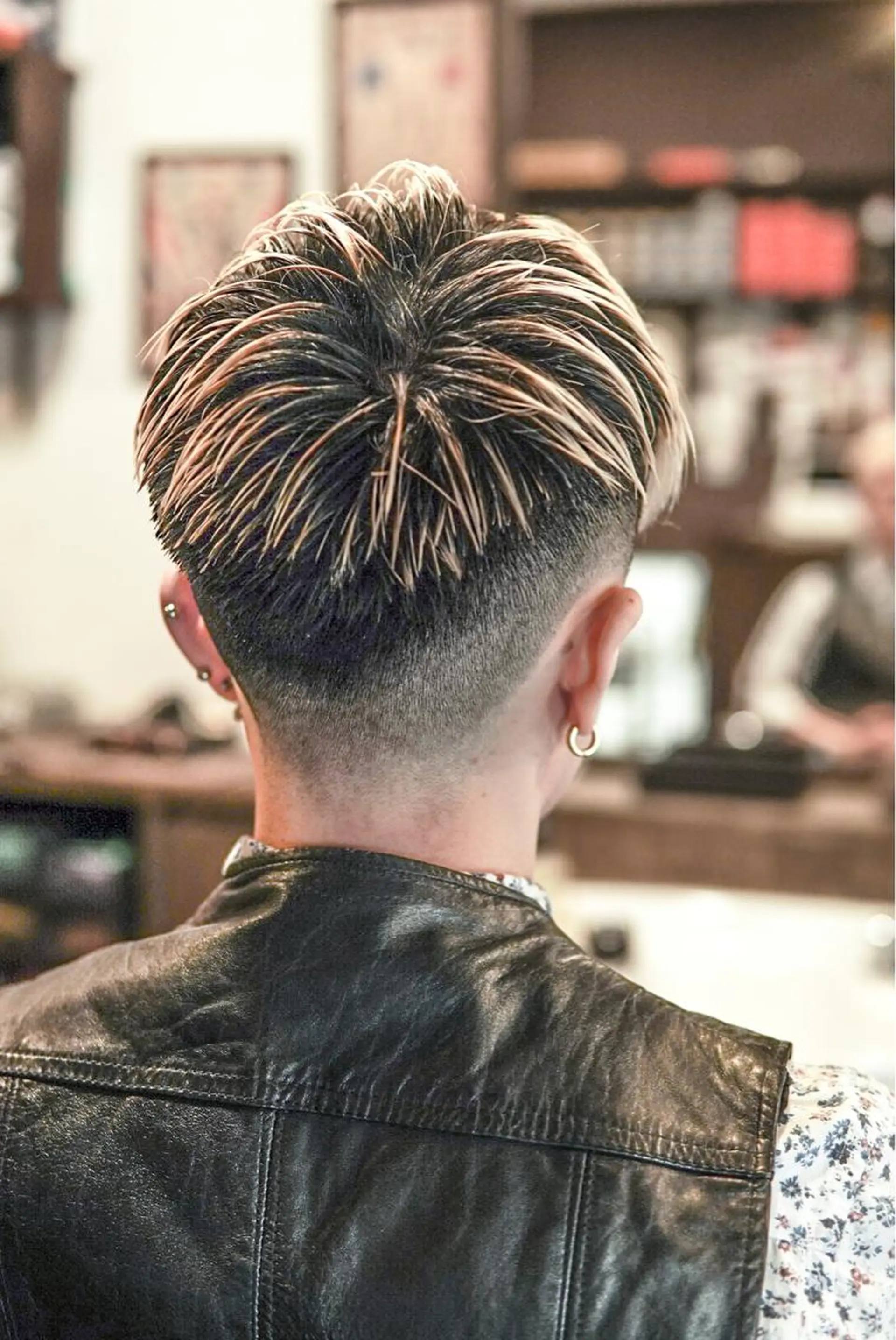 ショート メンズ フェードカット 小塚 洋介のヘアスタイル