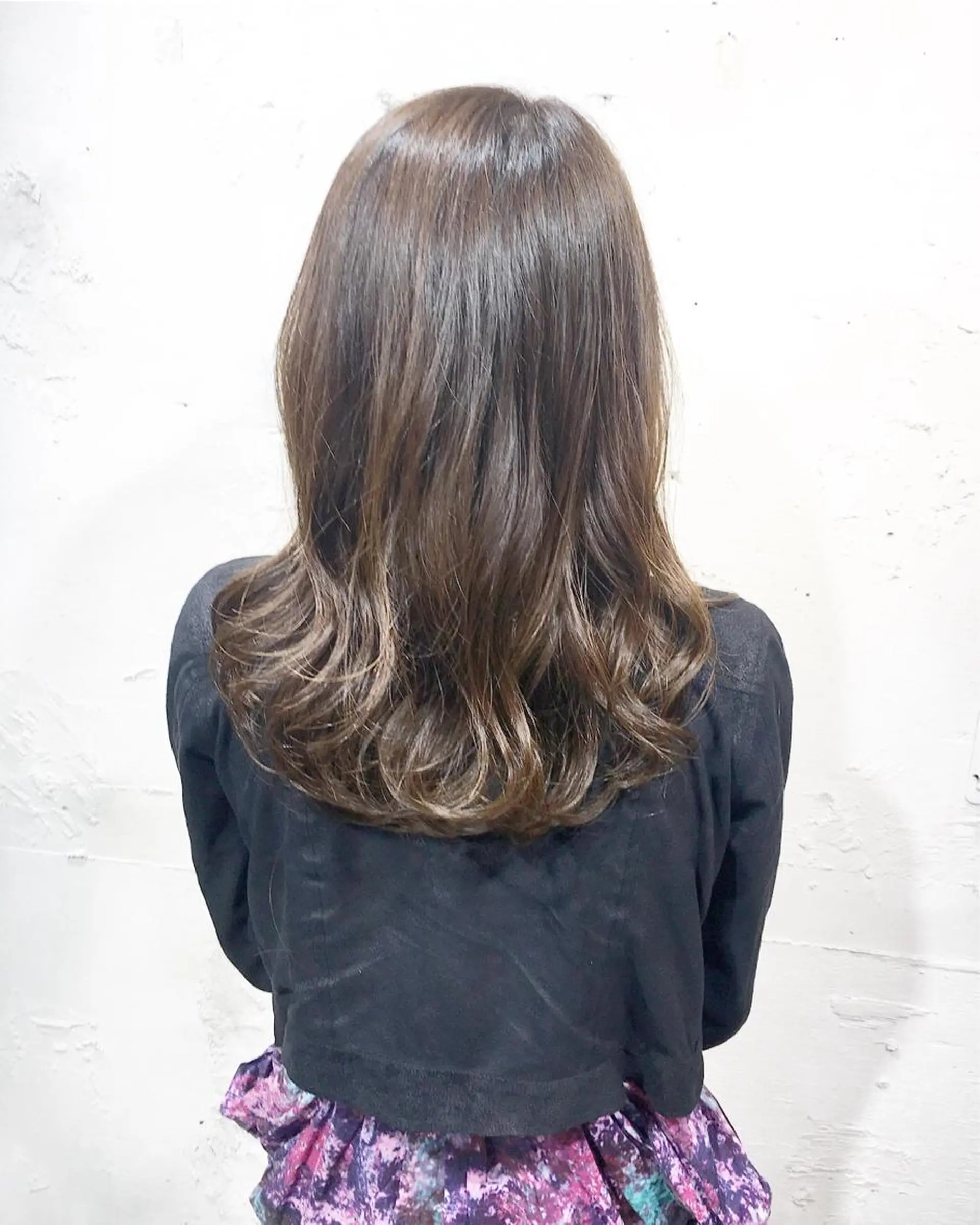 セミロング カラー パーマ ヘアアレンジ アッシュ アッシュブラウン ブラウンカラー ✨艶髪✨透明感✨ 山内大樹のヘアスタイル