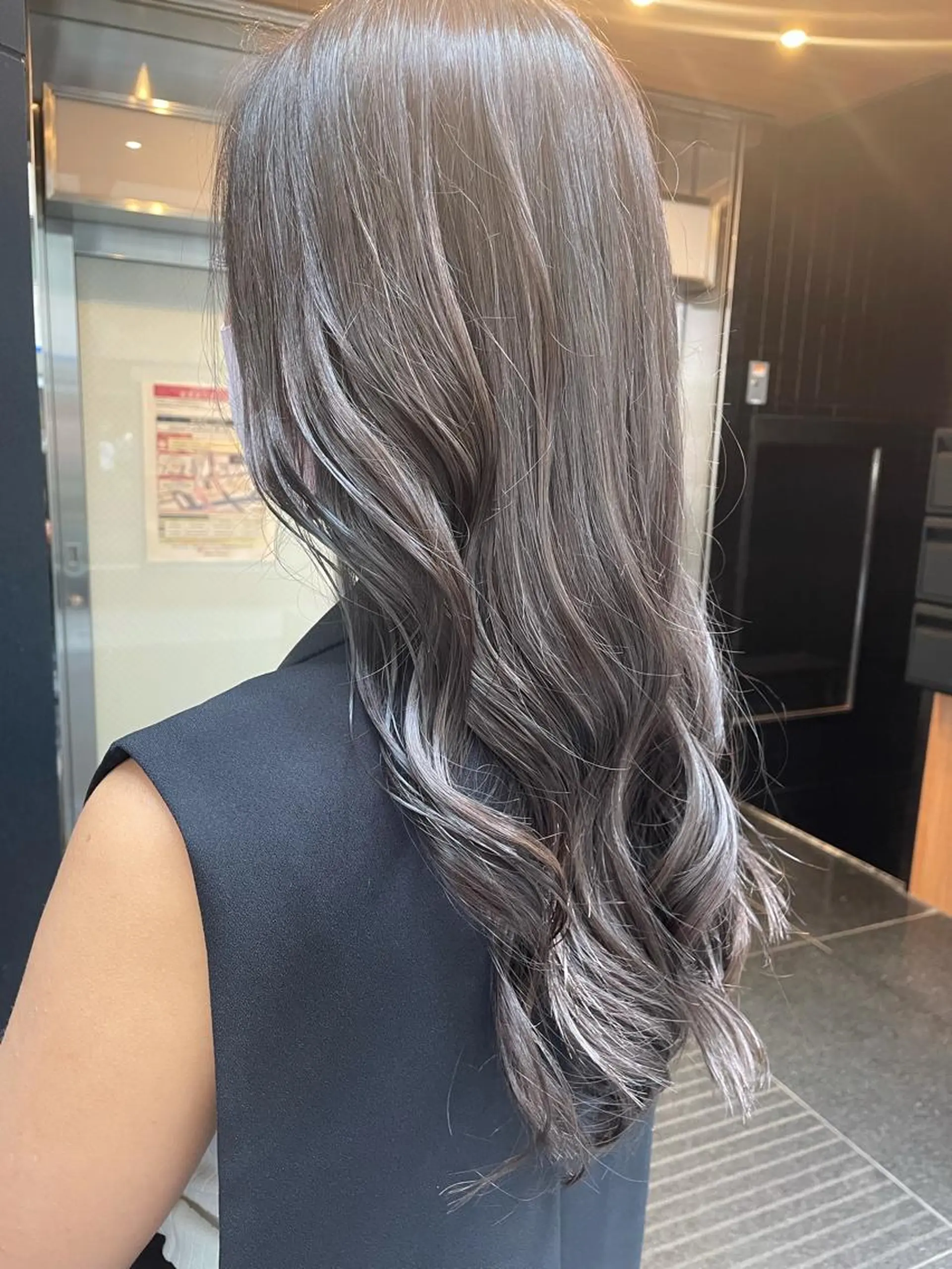 ロング カラー アディクシーカラー ダークグレー ダークグレージュ グレージュ ヘアカラー カウンセリング重視 🌿‬Tsuyukiのヘアスタイル