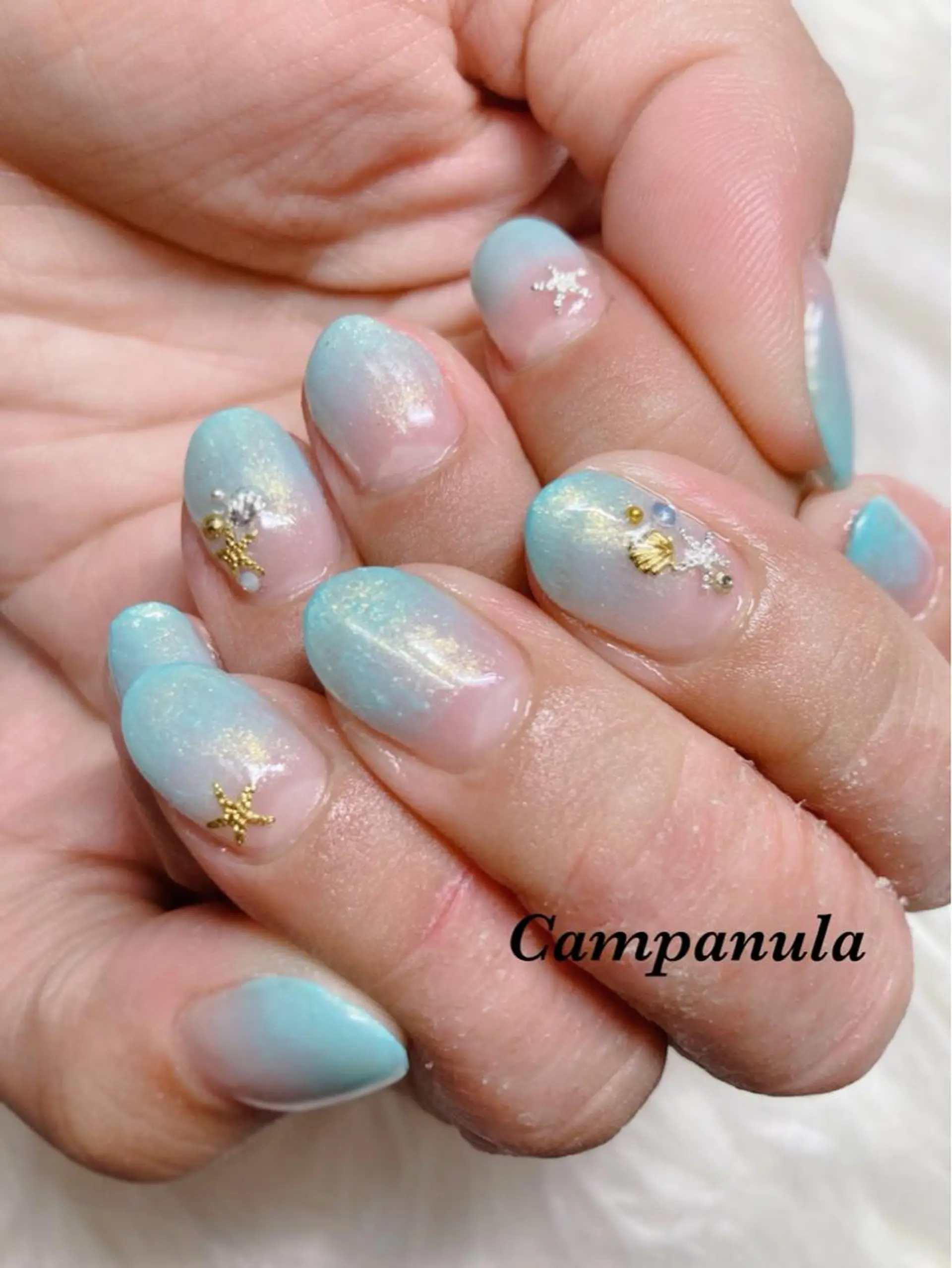 ネイル グラデーション ネイルケアサロン Campanulaのネイルデザイン