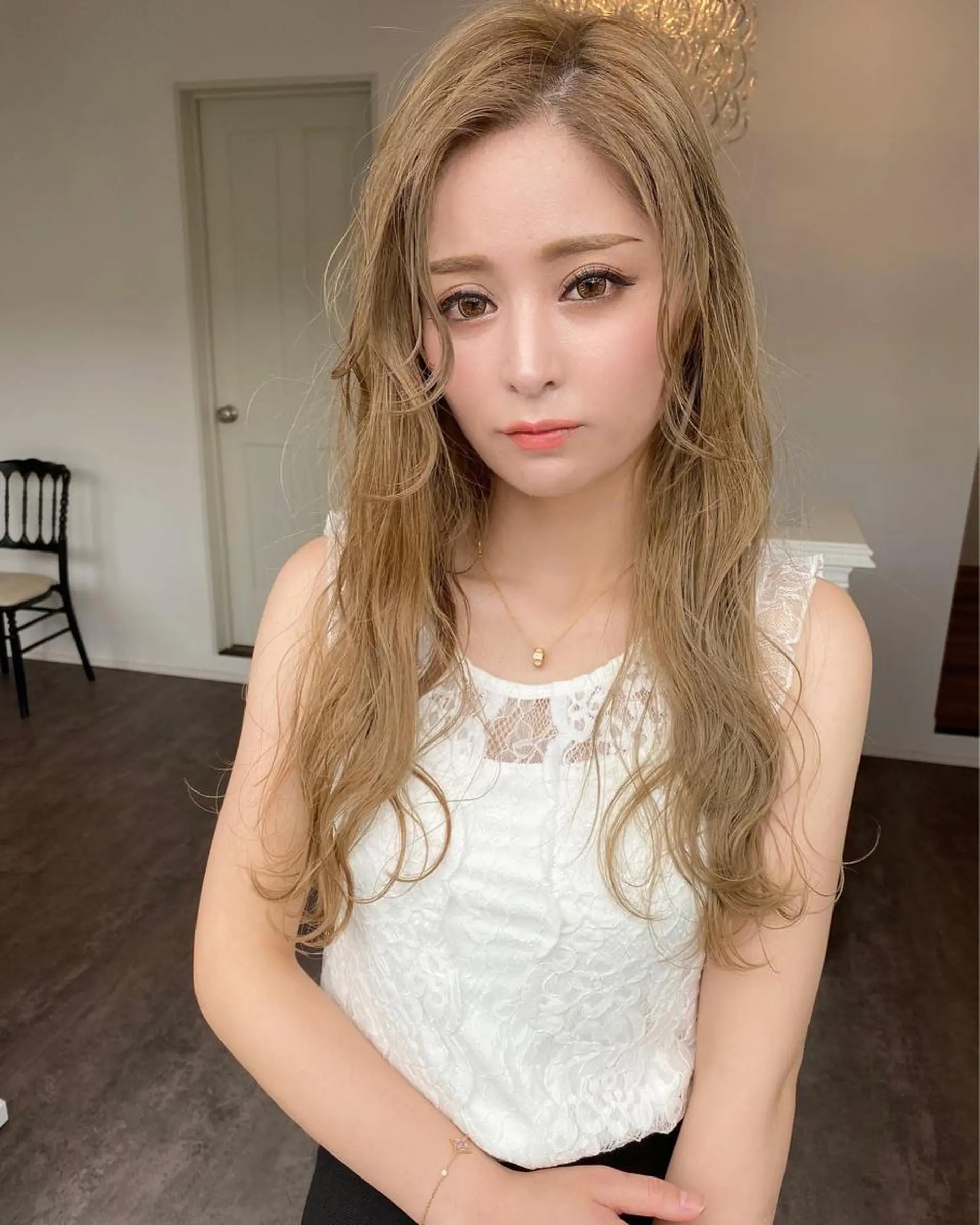 ロング カラー 外国人風カラー ヘアカラー トリートメント 成松 勇治のヘアスタイル